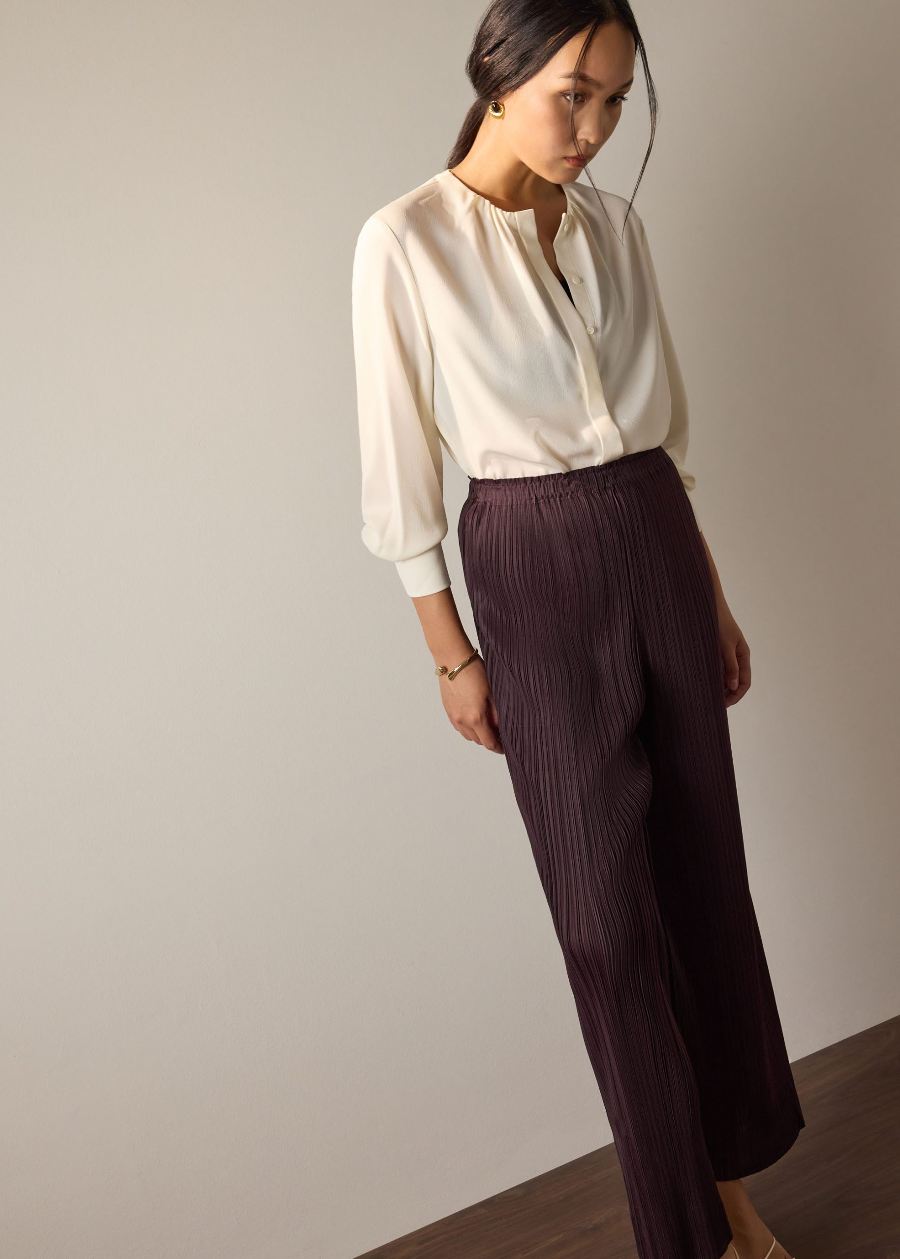 Leggy??Liv Elastic Plisse Straight Leg Pants - Image 9