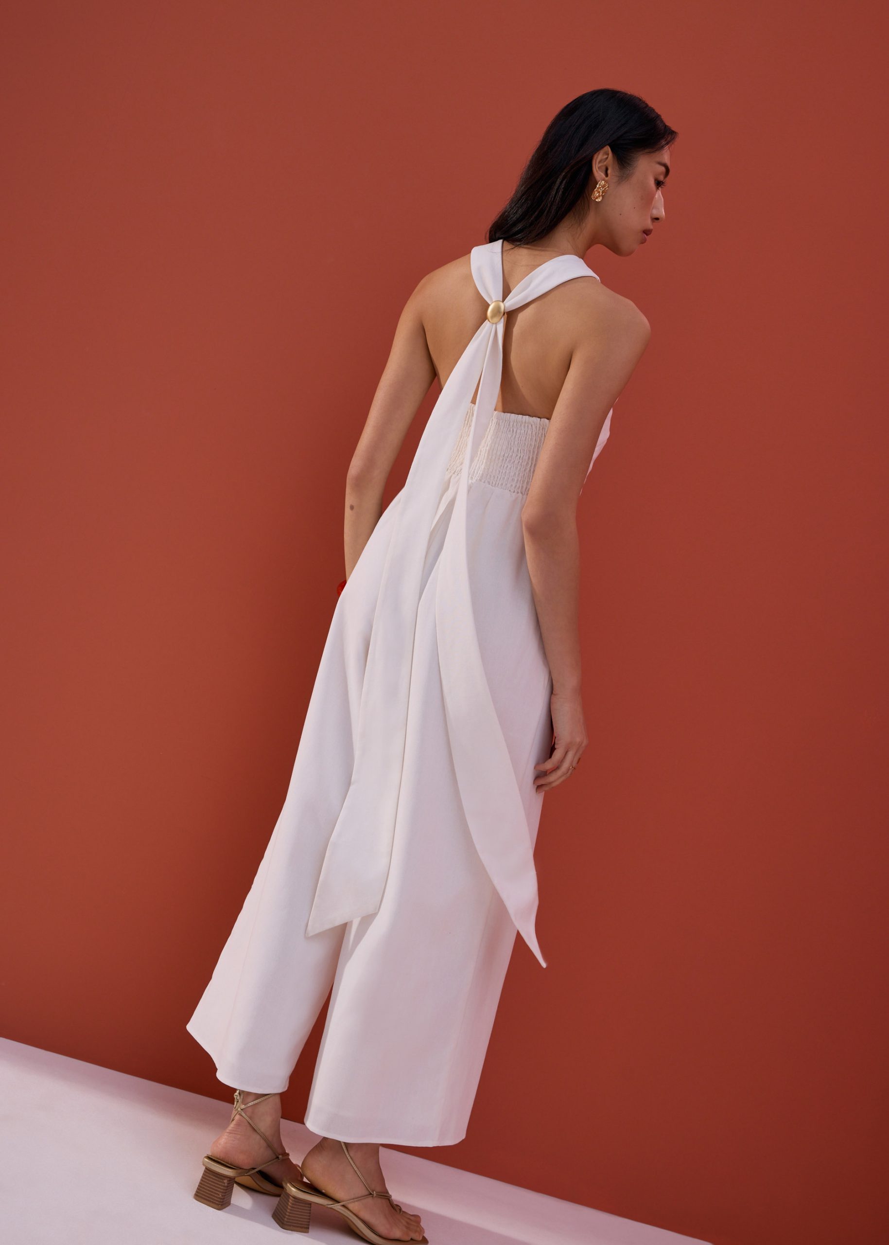 BraFree by LB Multi-way Linen Halter Jumpsuit - Image 13