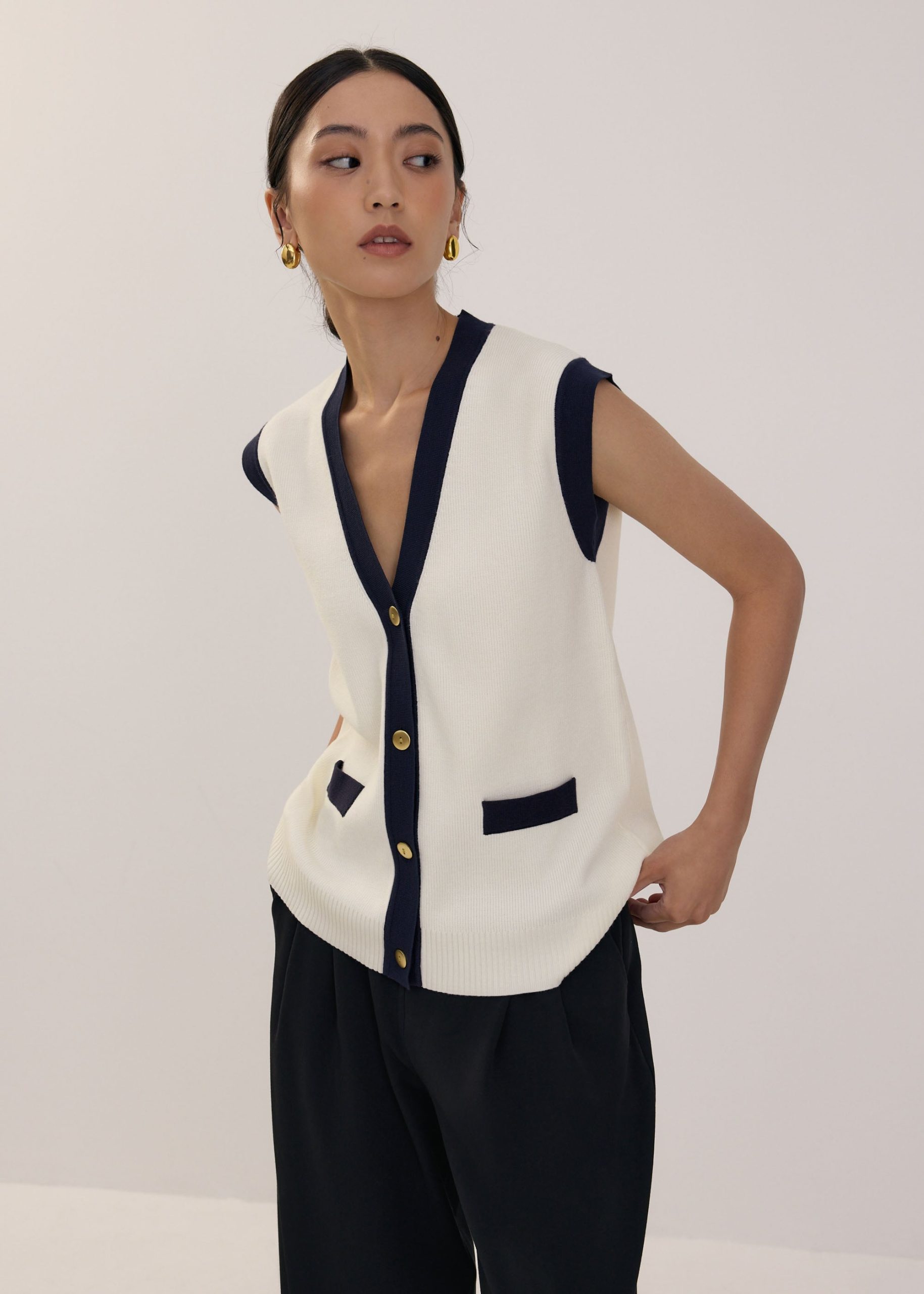 Relaxed Contrast Knit Vest - Image 2