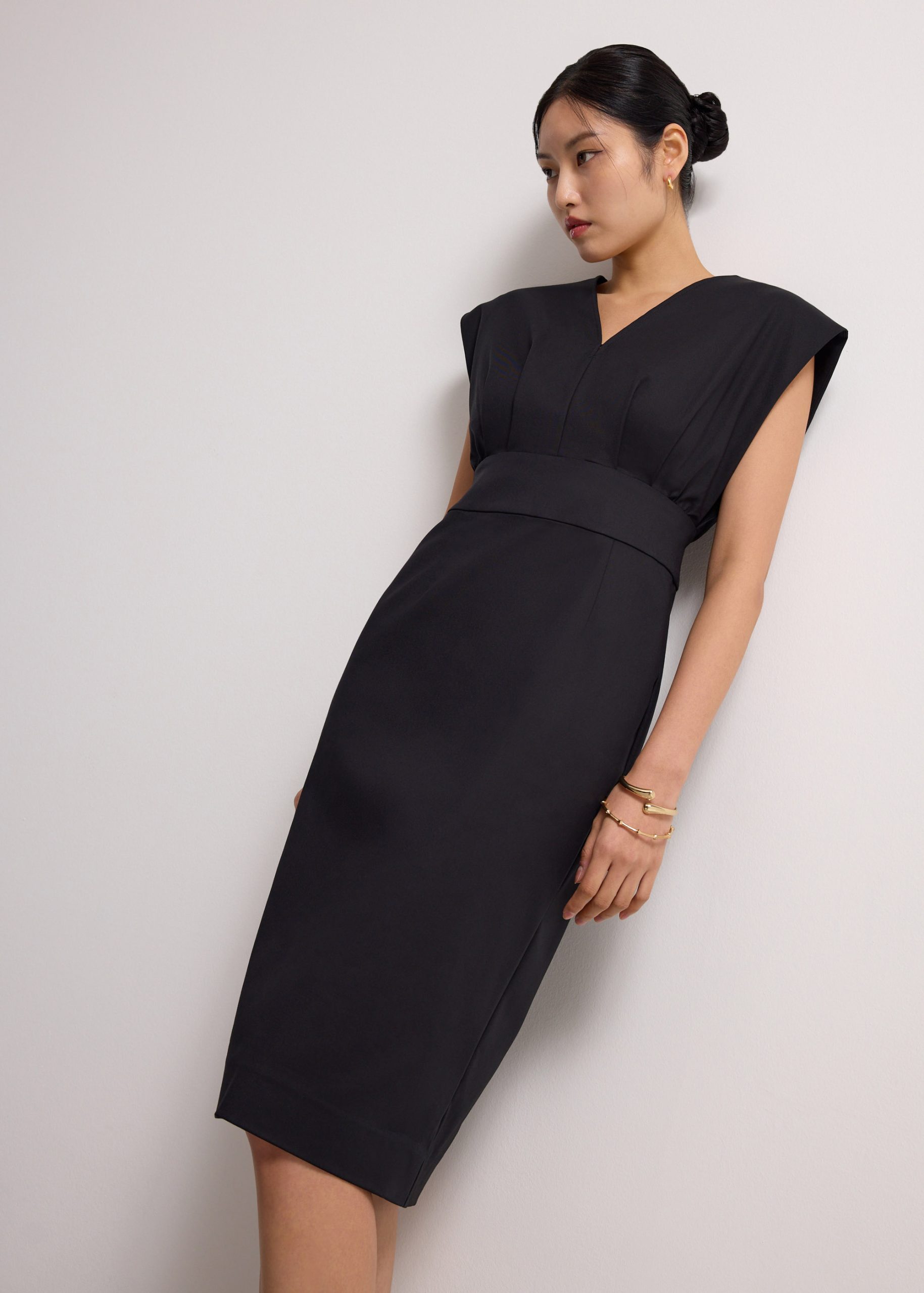 Kieun V-neck Column Midi Dress - Image 4