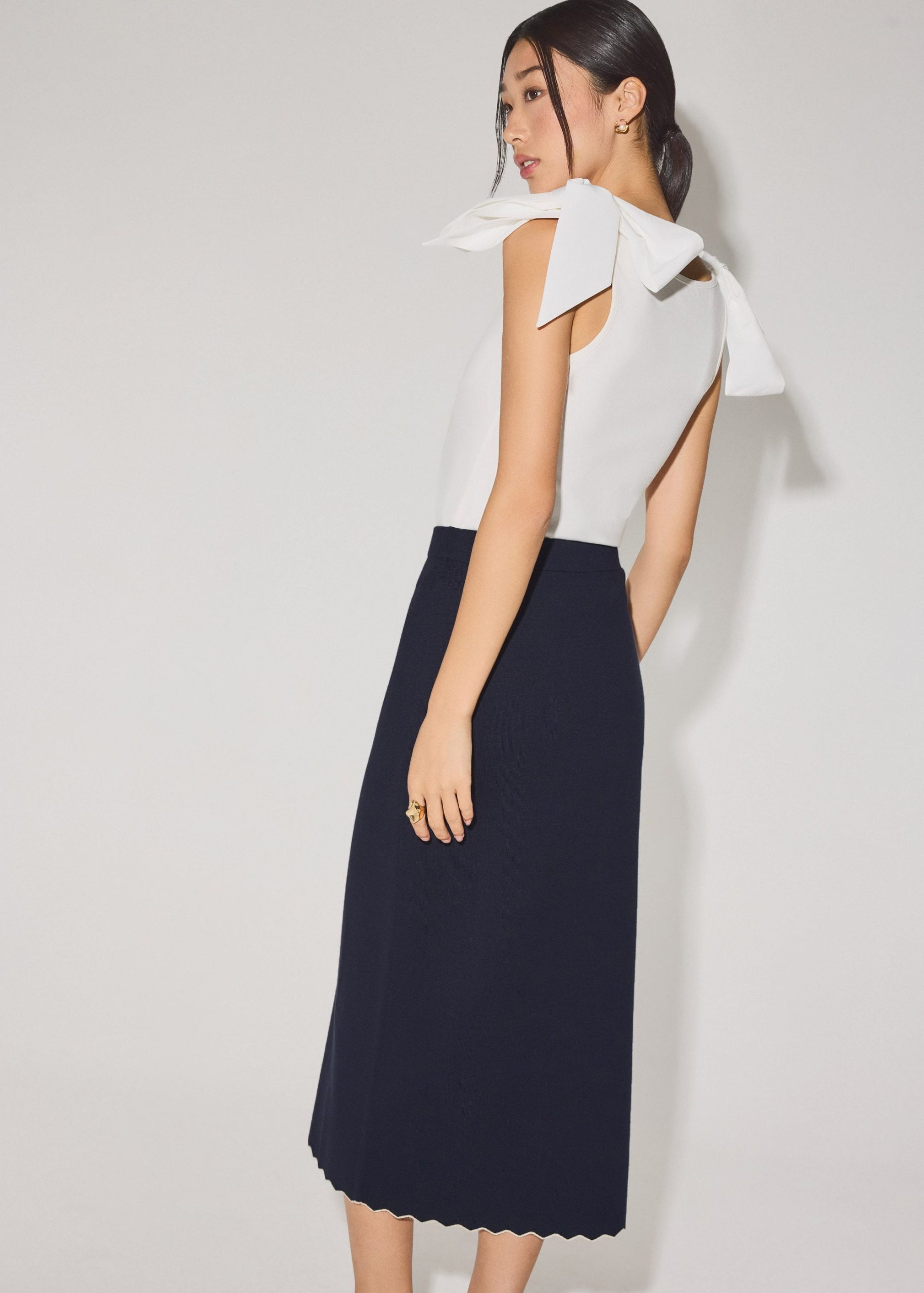 Knit Scallop Edge Column Midi Skirt - Image 13