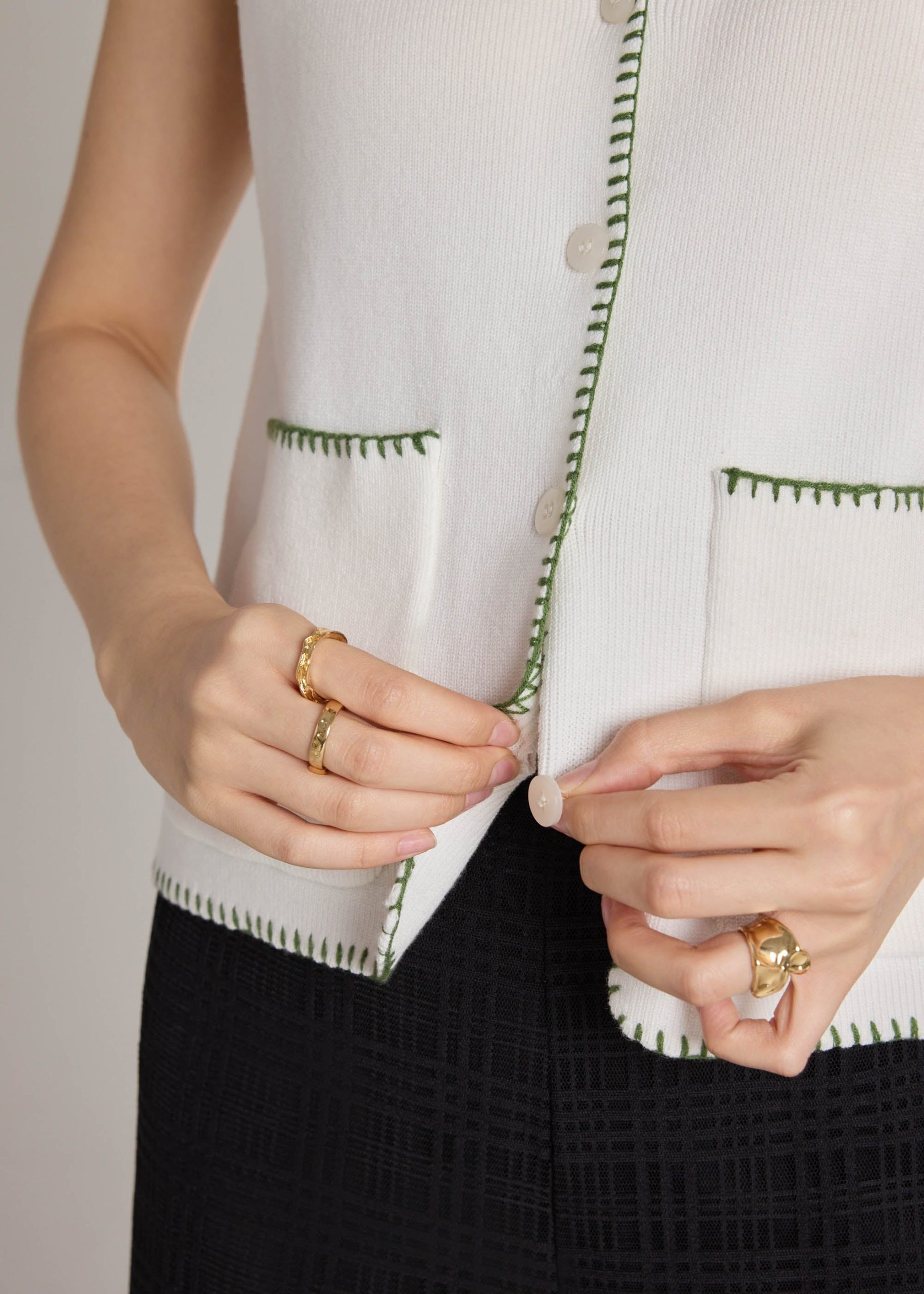 Blanket Stitch Knit Vest - Image 13