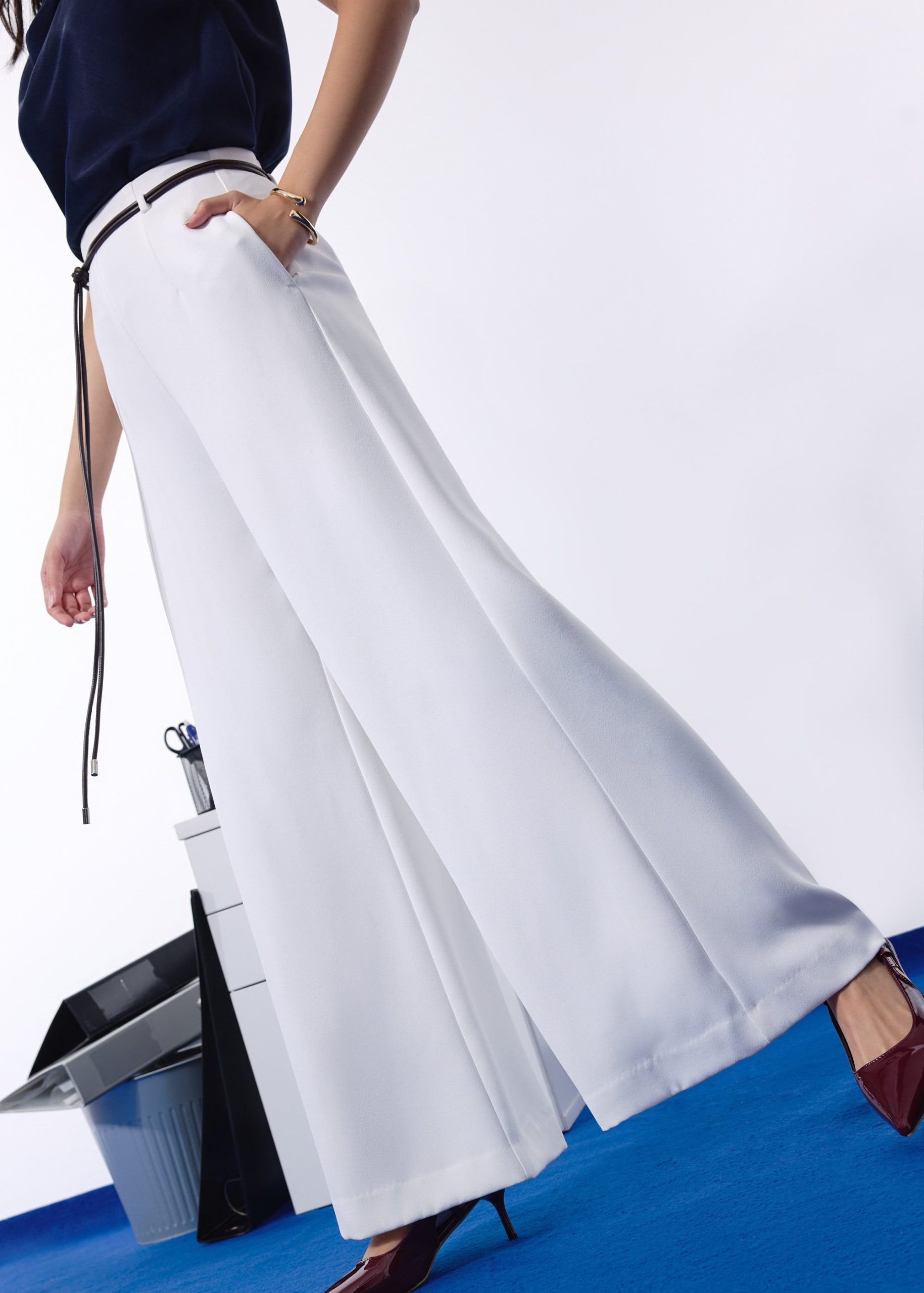 Leggy??Jules Tailored Crepe Palazzo Pants - Image 12