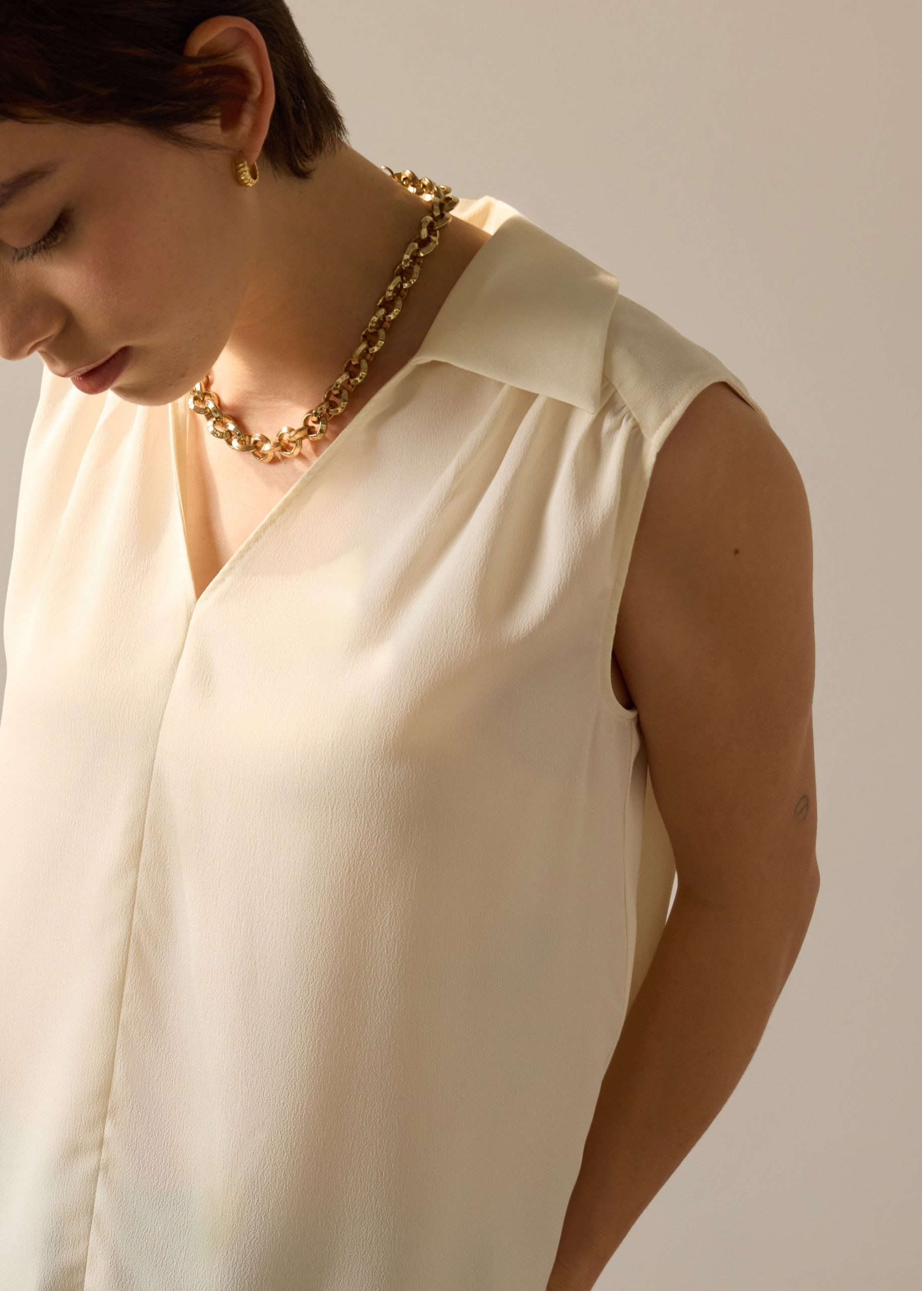 Ariska Detachable Sash Crepe Satin Collared Blouse - Image 7