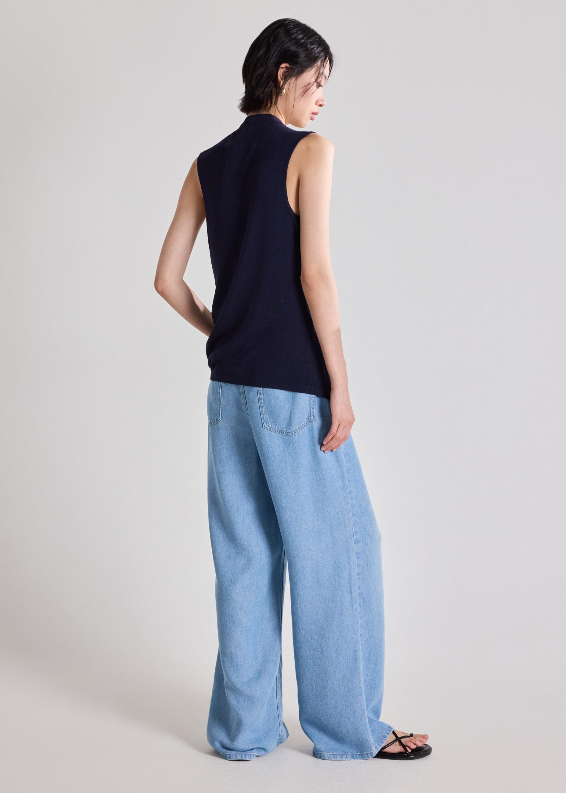 Chuan Soft Knit Long Vest - Image 4