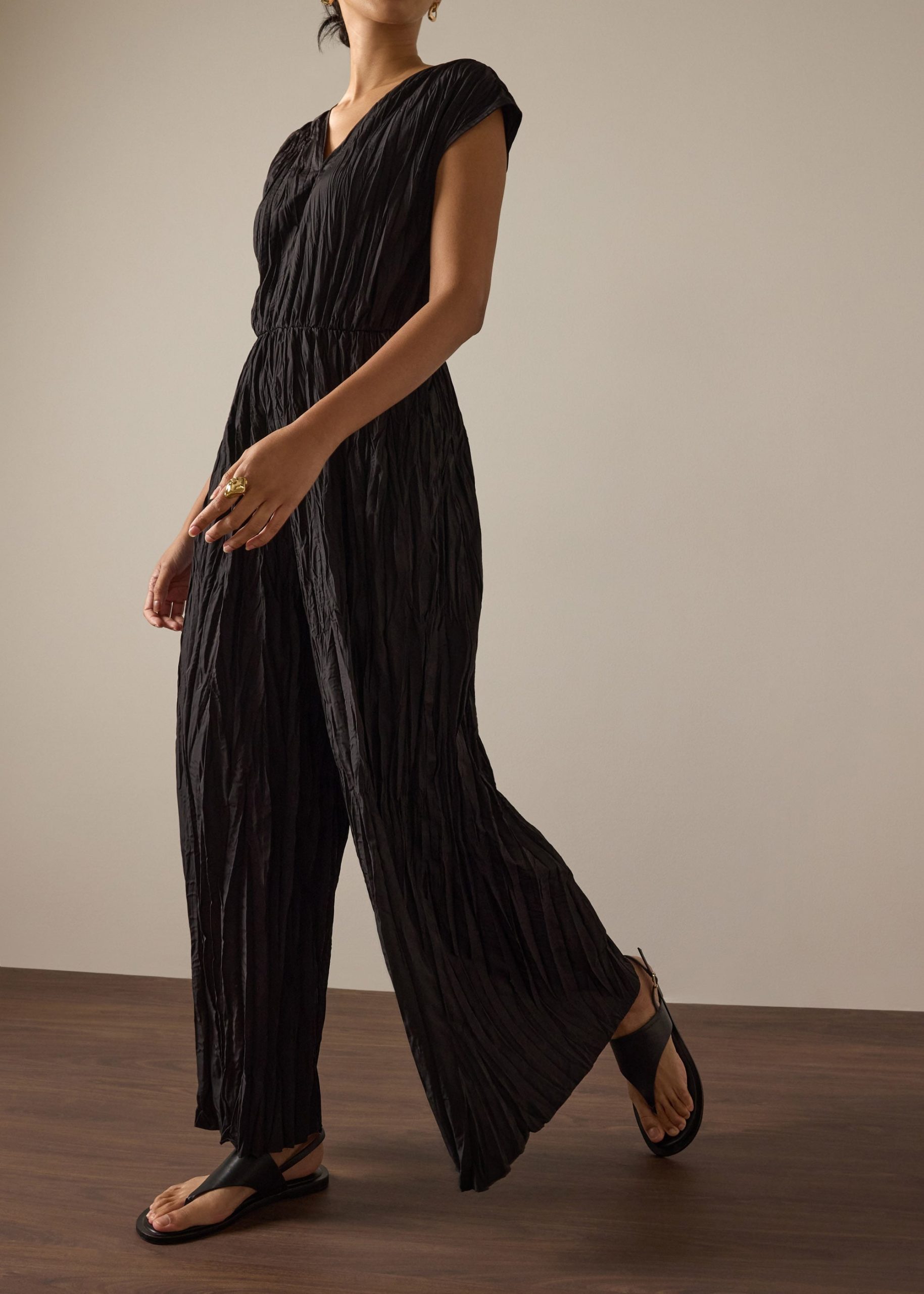 Crinkle Pleats Jumpsuit - Image 3