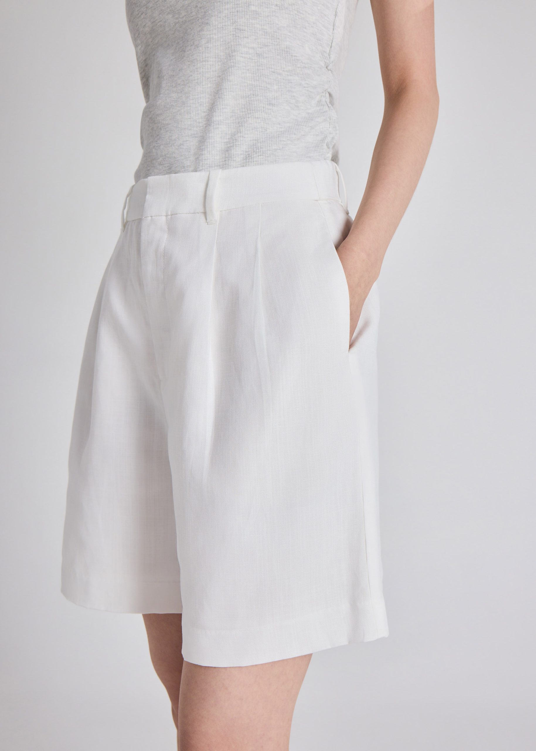 Lana Premium Linen Shorts - Image 7