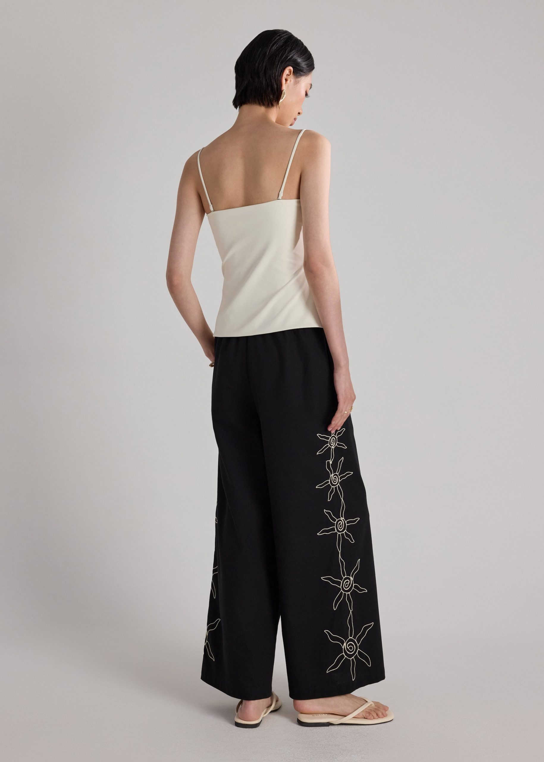 Min BraFree by LB Multi-way Camisole - Image 19