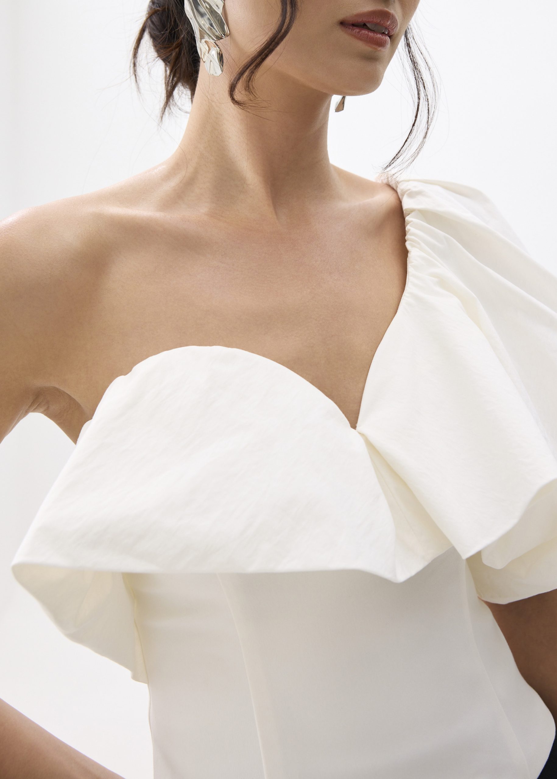 BraFree by LB Asymmetric Puff Sleeve Top - Image 13