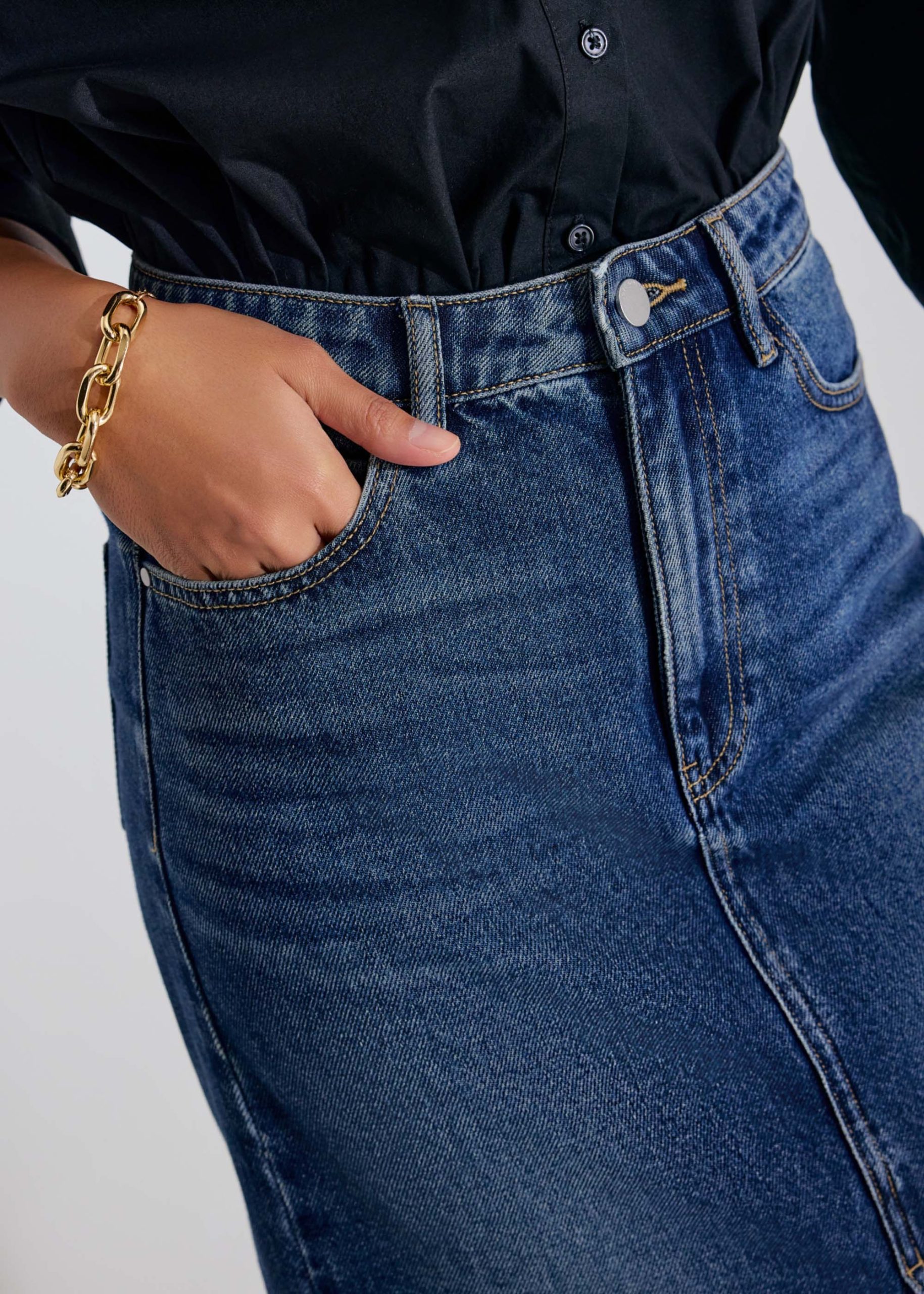 Minsi Denim Front Slit Column Midi Skirt - Image 3