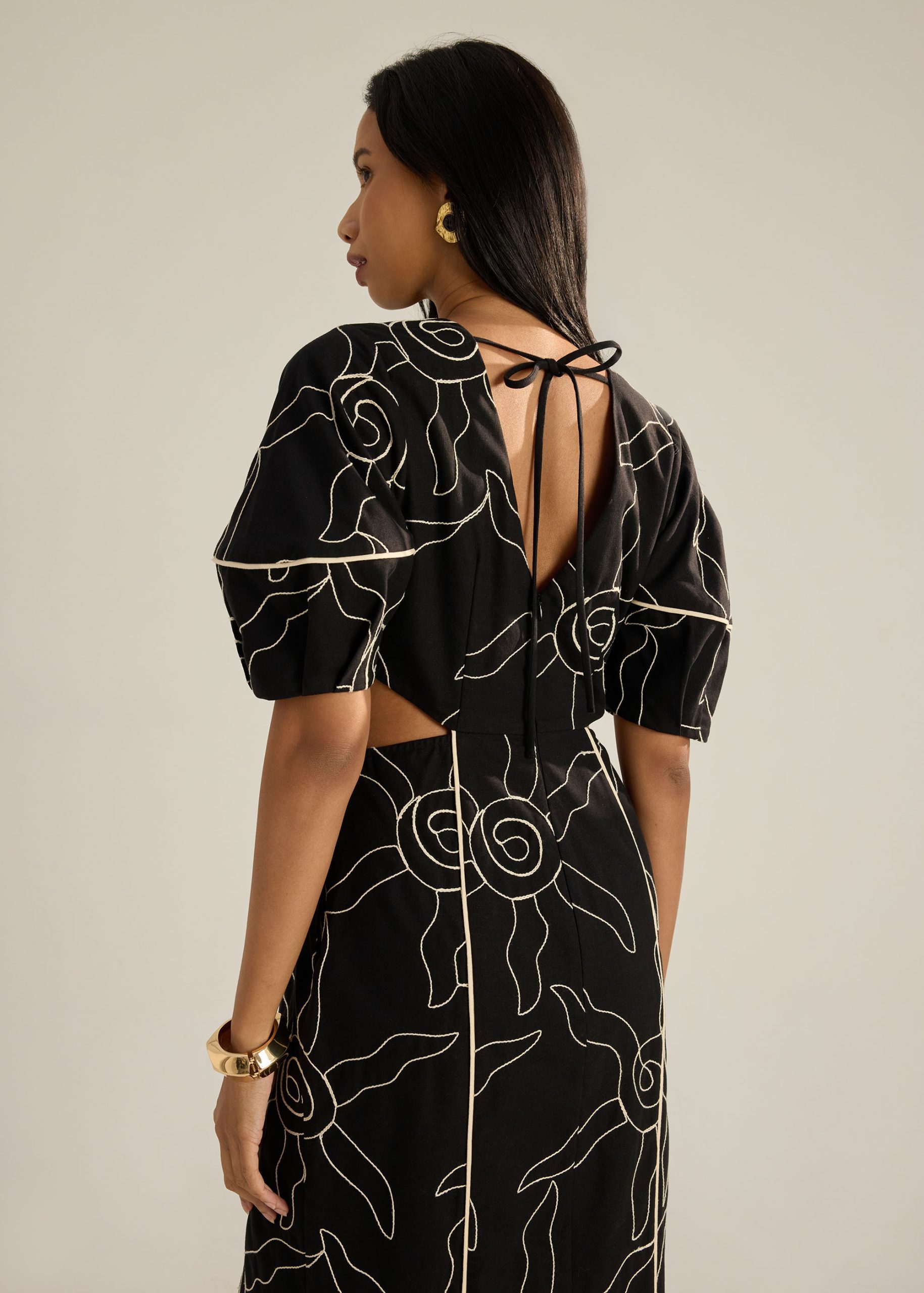BraFree by LB Cut Out Dress in Coastal Charm Embroidery - Image 8
