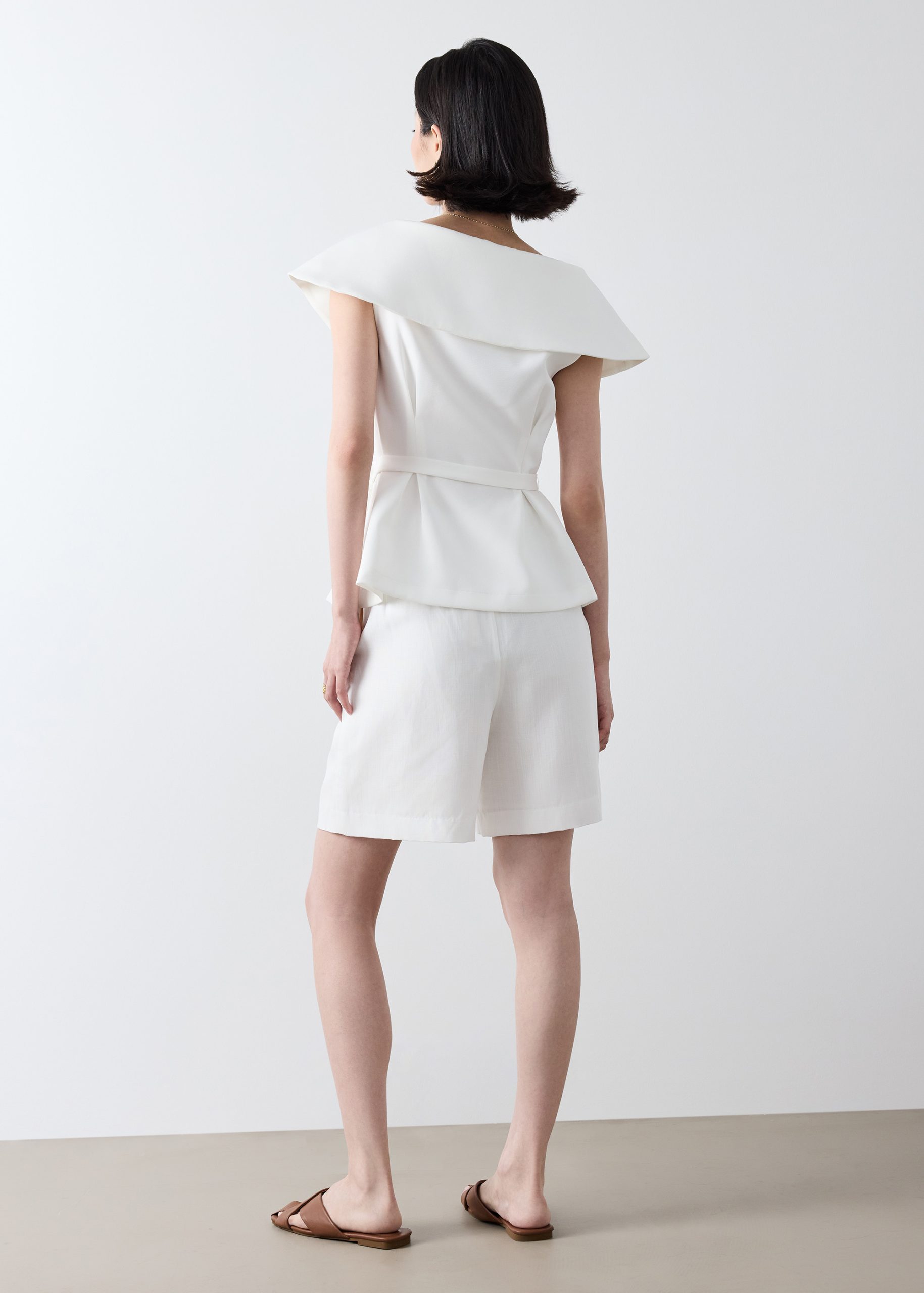 Aura V-neck Top With Belt - Image 9