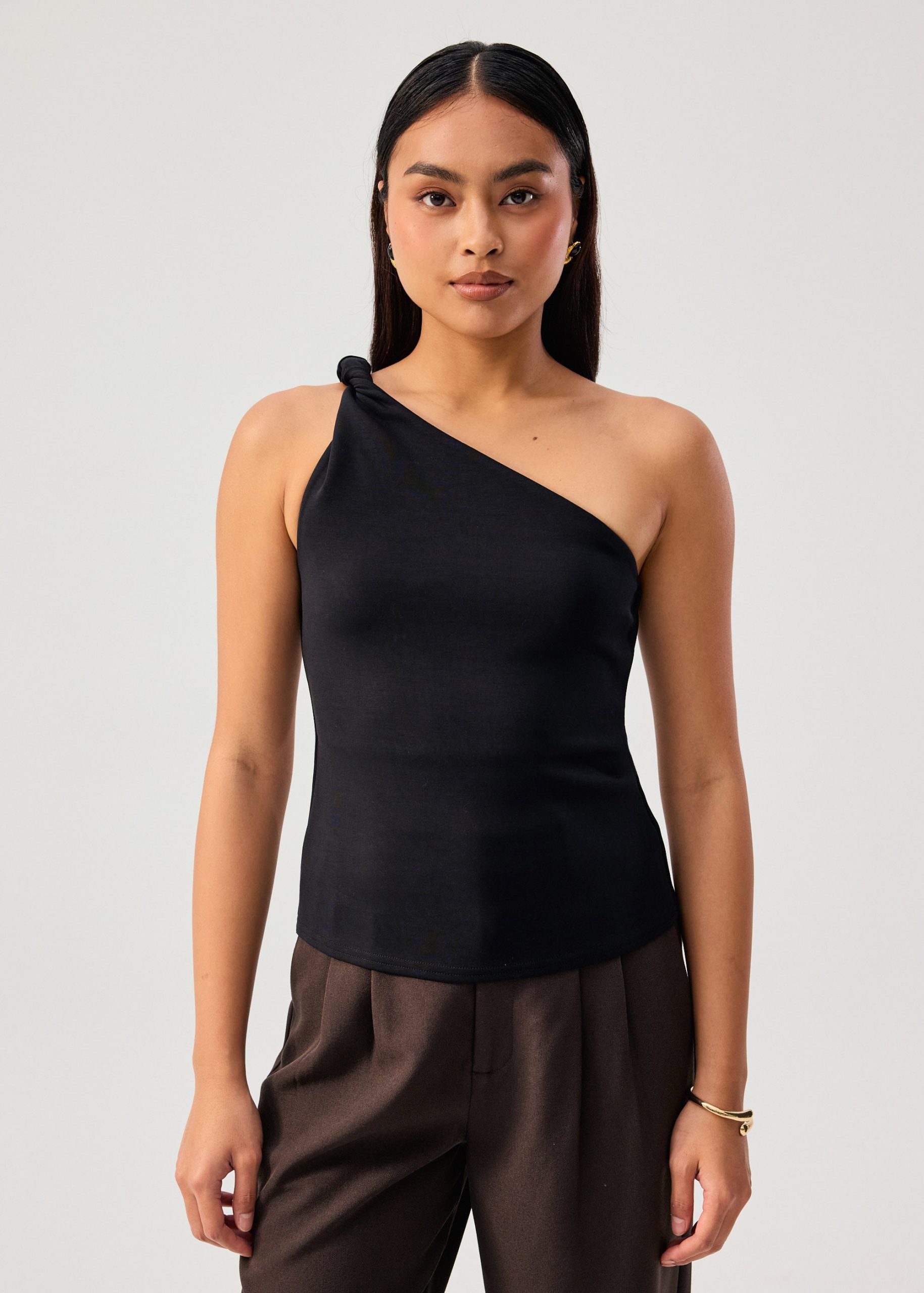 Tencel Shoulder Twist Toga Fitted Top - Image 7