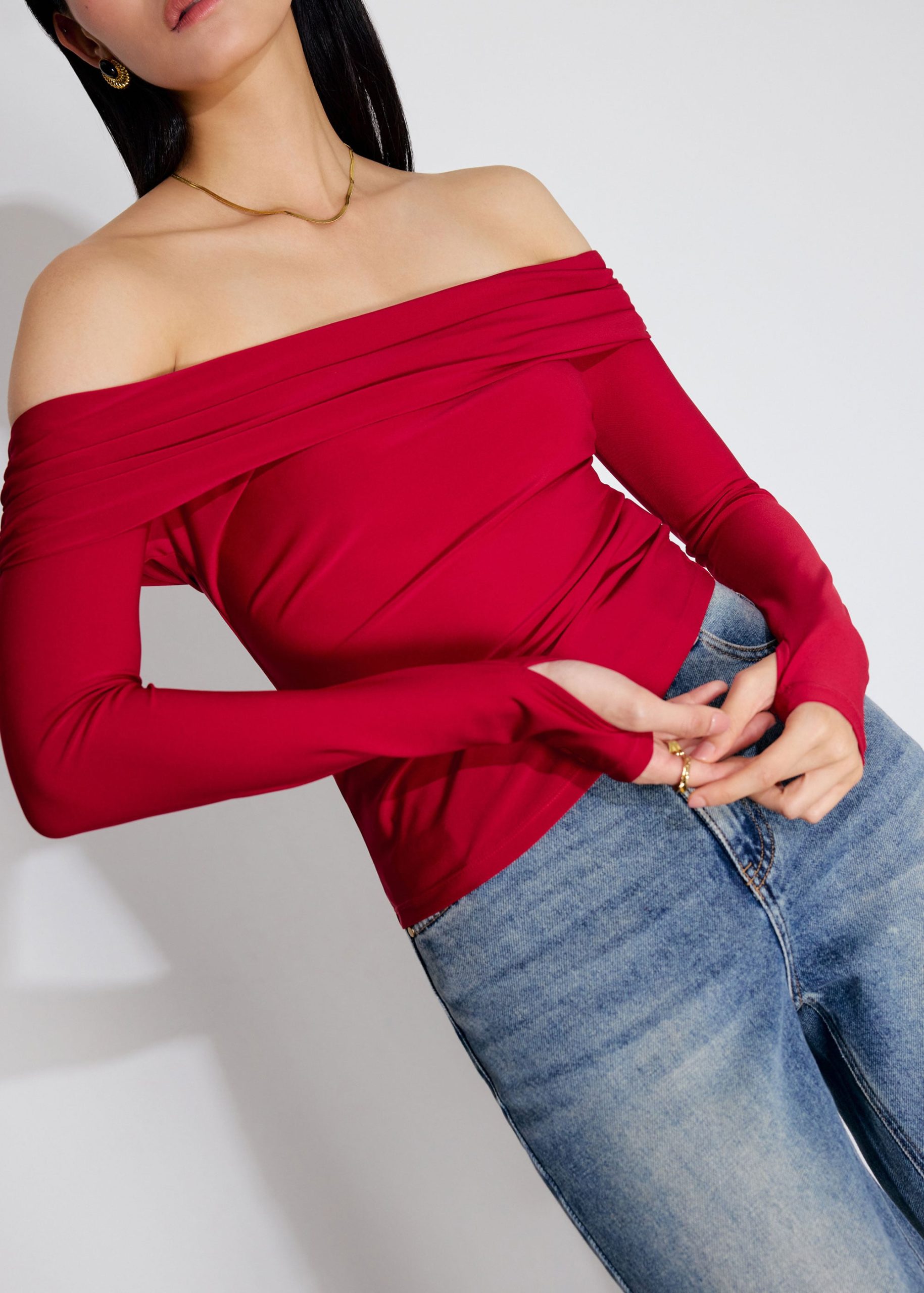 Jersey Off-Shoulder Fitted Top - Image 7