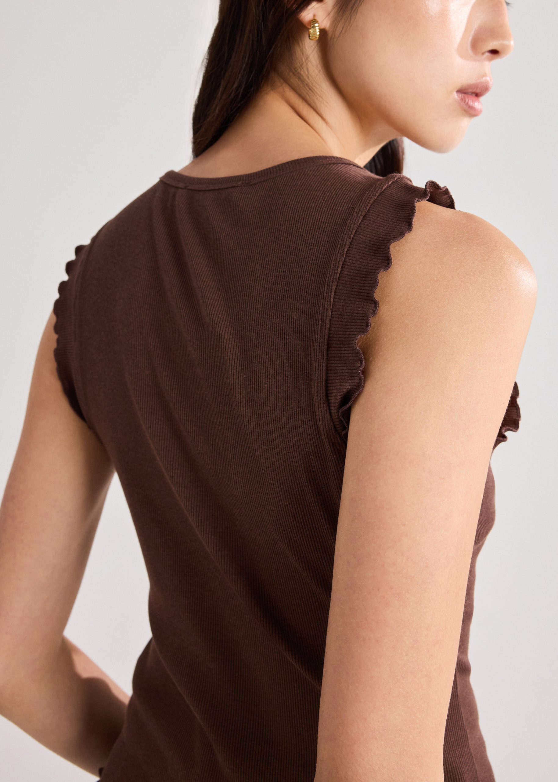Ruffle Edge Ribbed Tank - Image 17