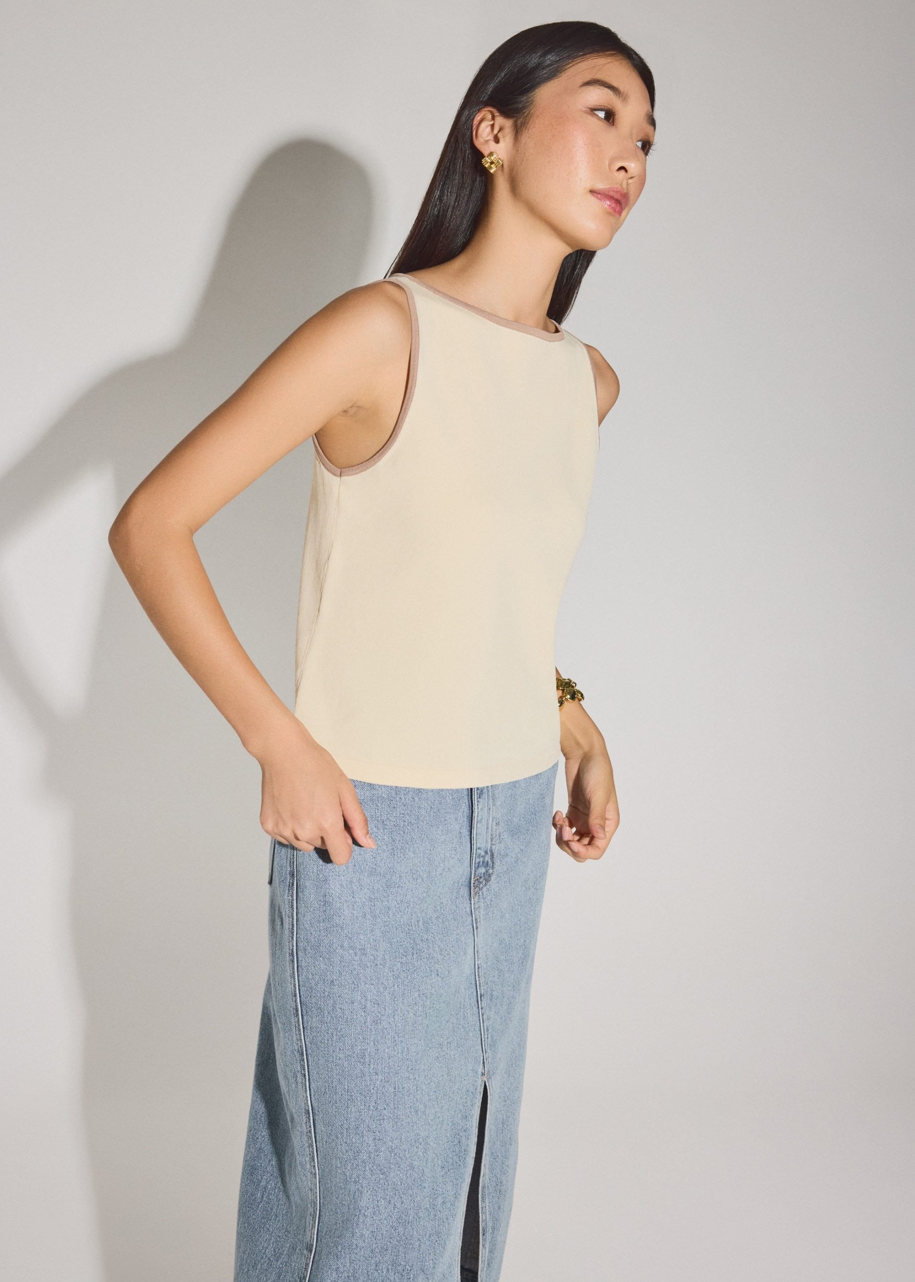 Nikki Relaxed Contrast Knit Boat Neck Tank Top - Image 9