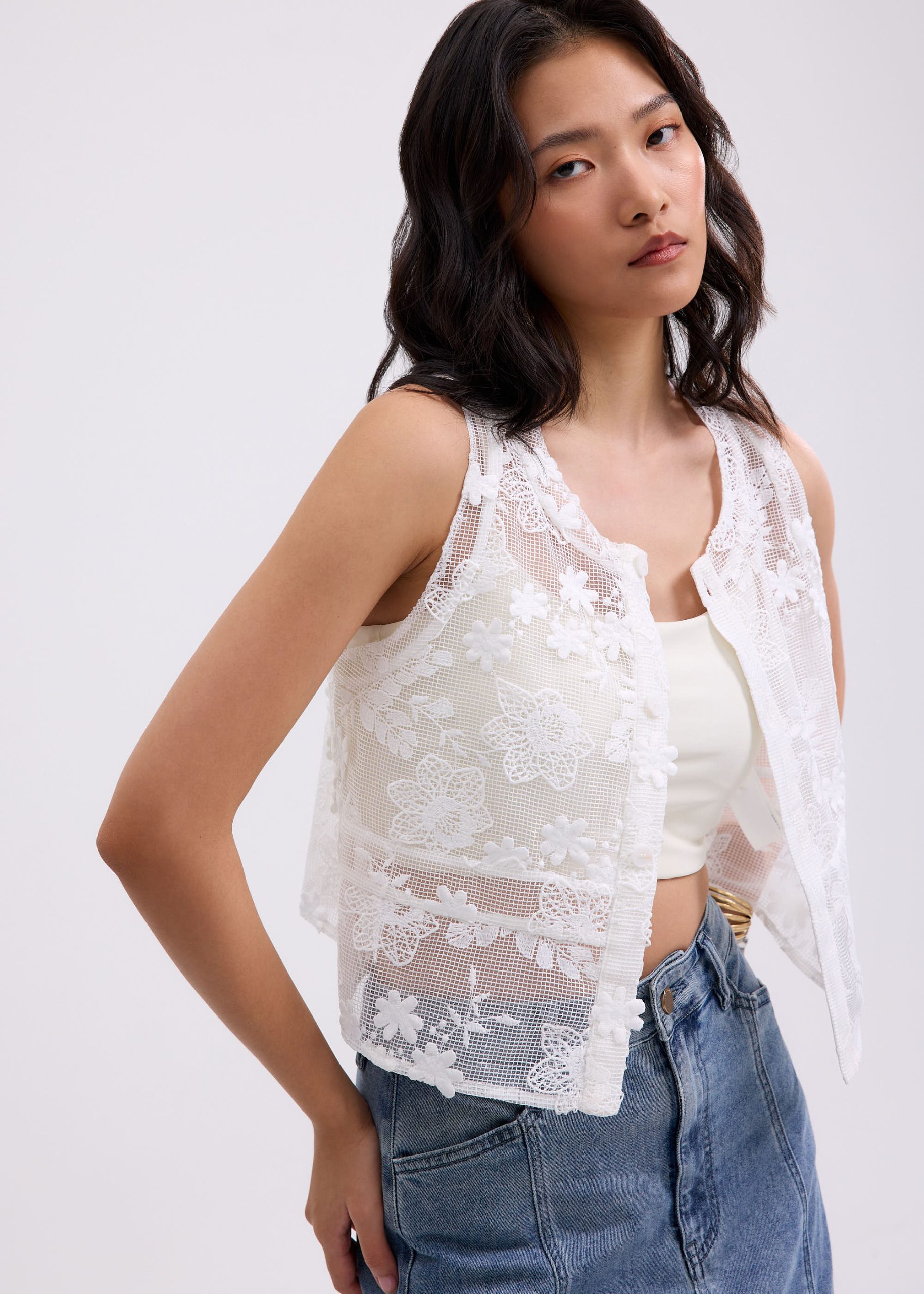 Lace Embroidery Boxy Crop Vest - Image 9