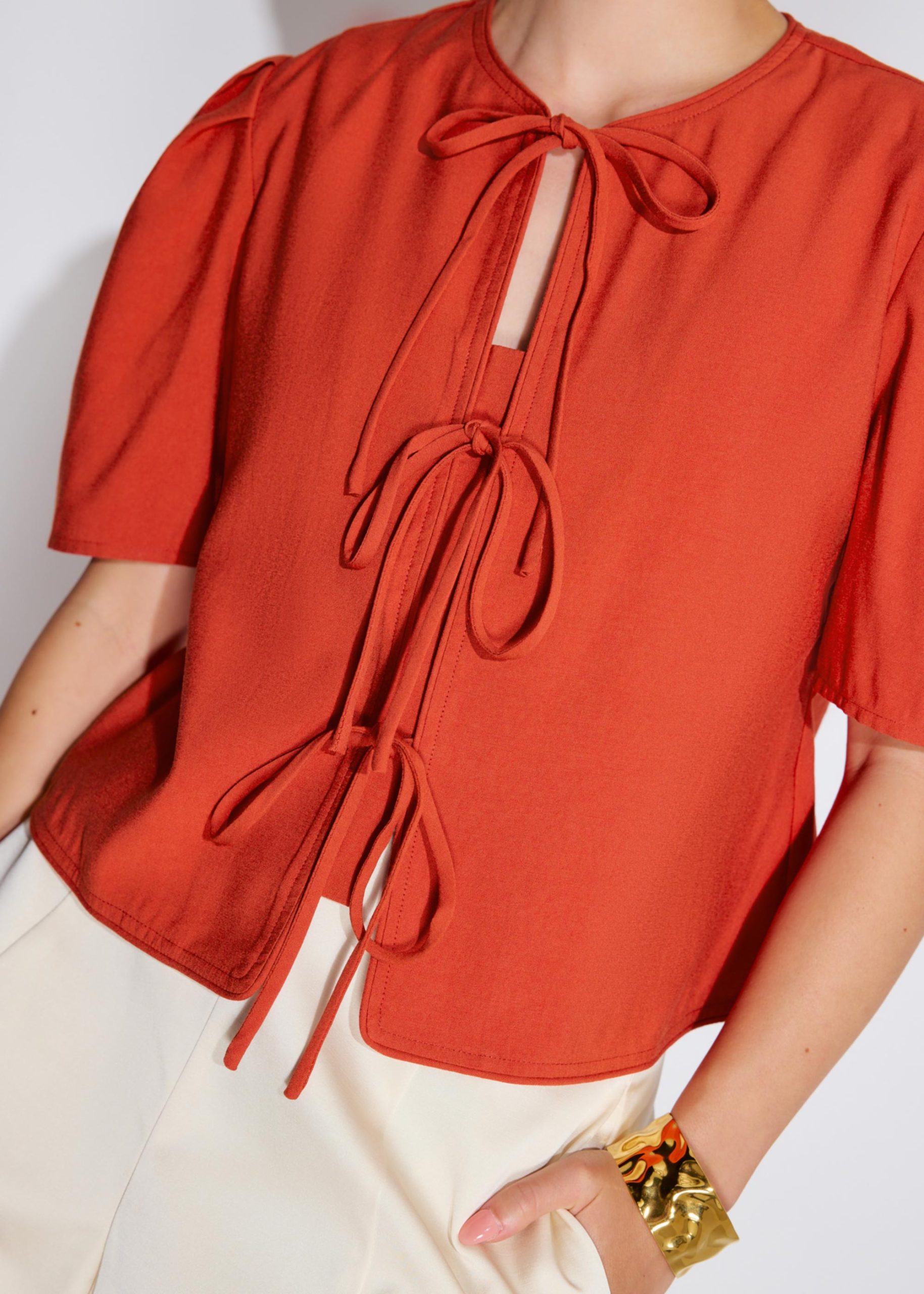 Relaxed Cotton Front Tie Puff Sleeve Shell Top