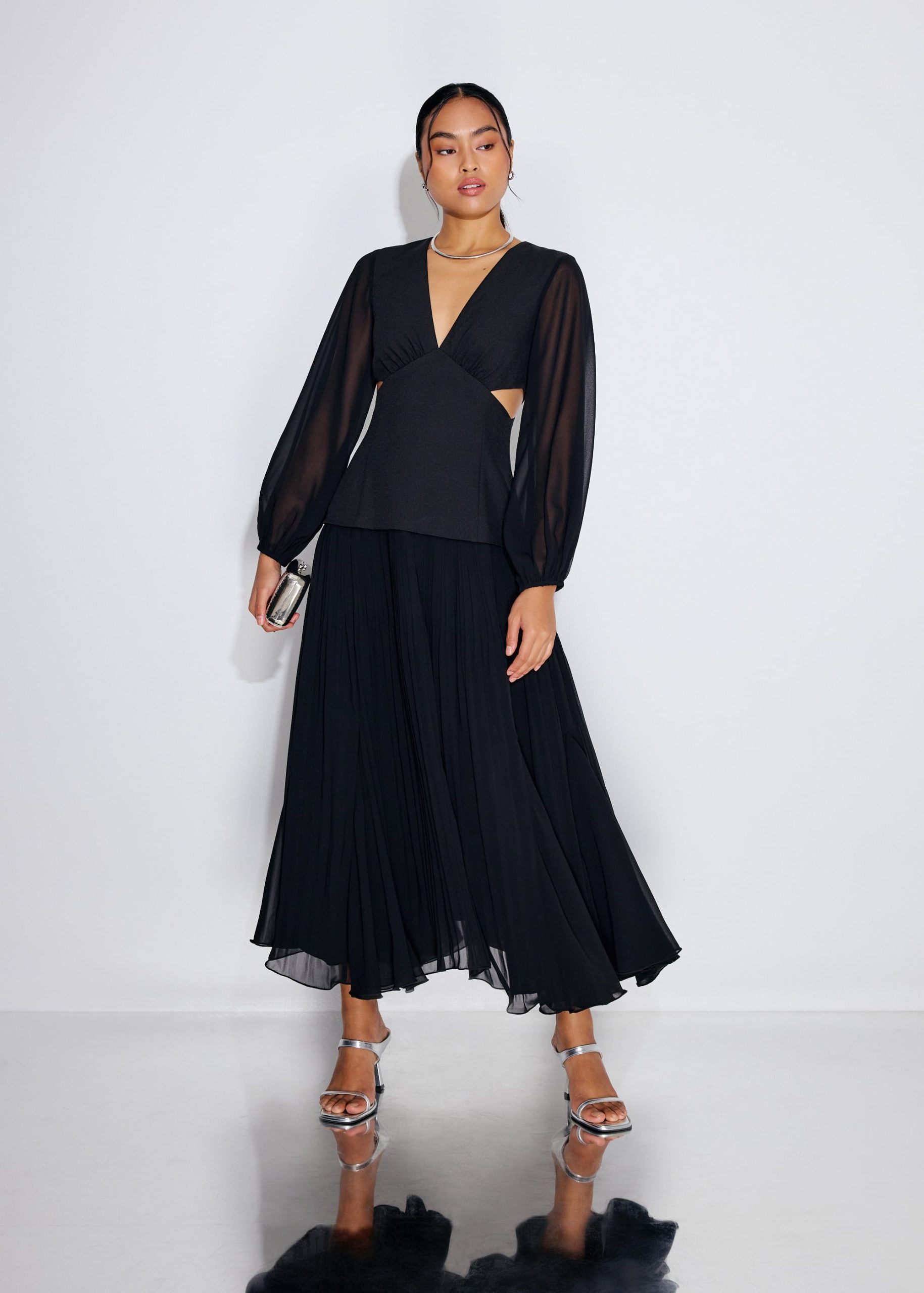 BraFree by LB Cut Out Georgette V-neck Puff Sleeve Fit & Flare Maxi Dress