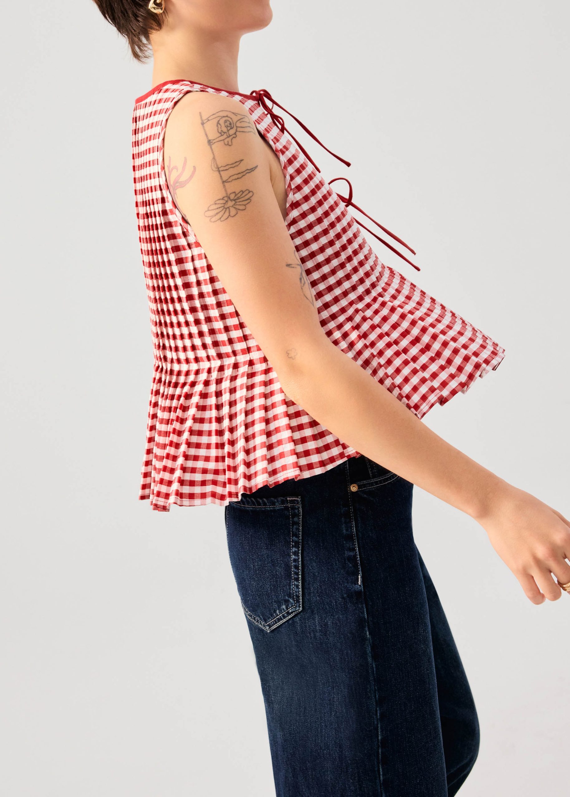 Gingham Cotton Pleated Front Tie Round Neck Babydoll Top - Image 3