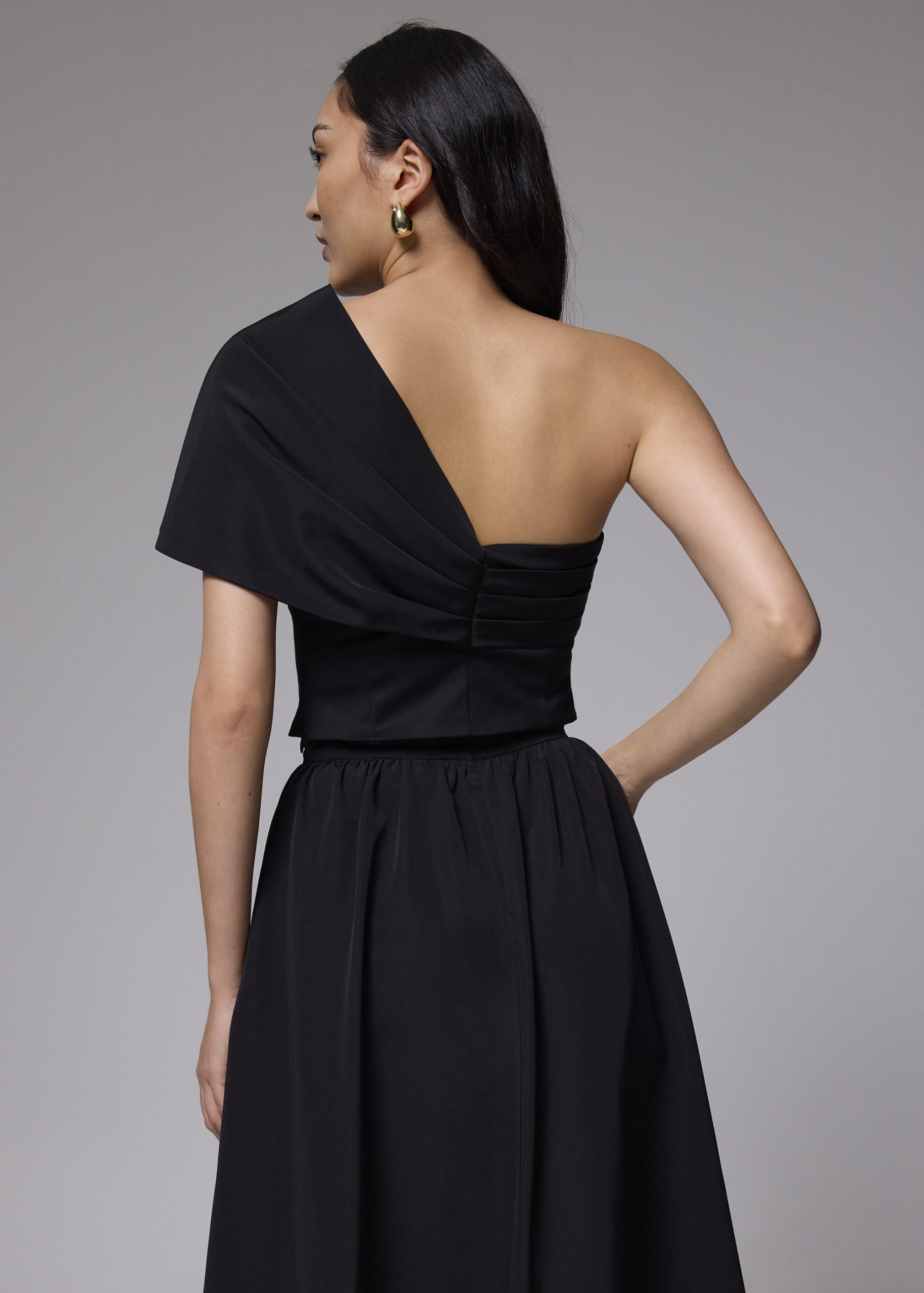 BraFree by LB Asymmetric Front Twist Top - Image 6