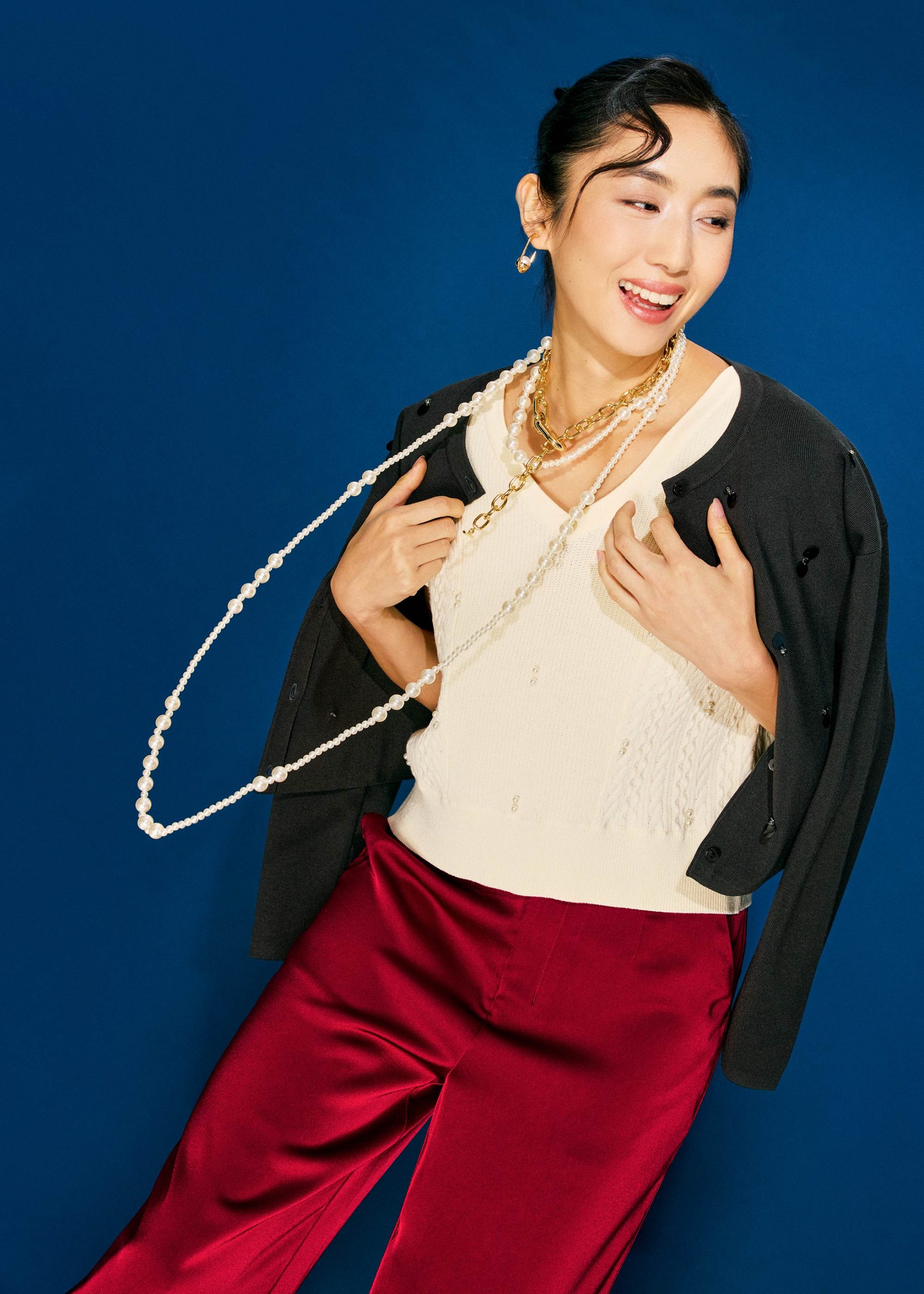 Relaxed Pearl Embellished Cable Knit Shell Top - Image 15