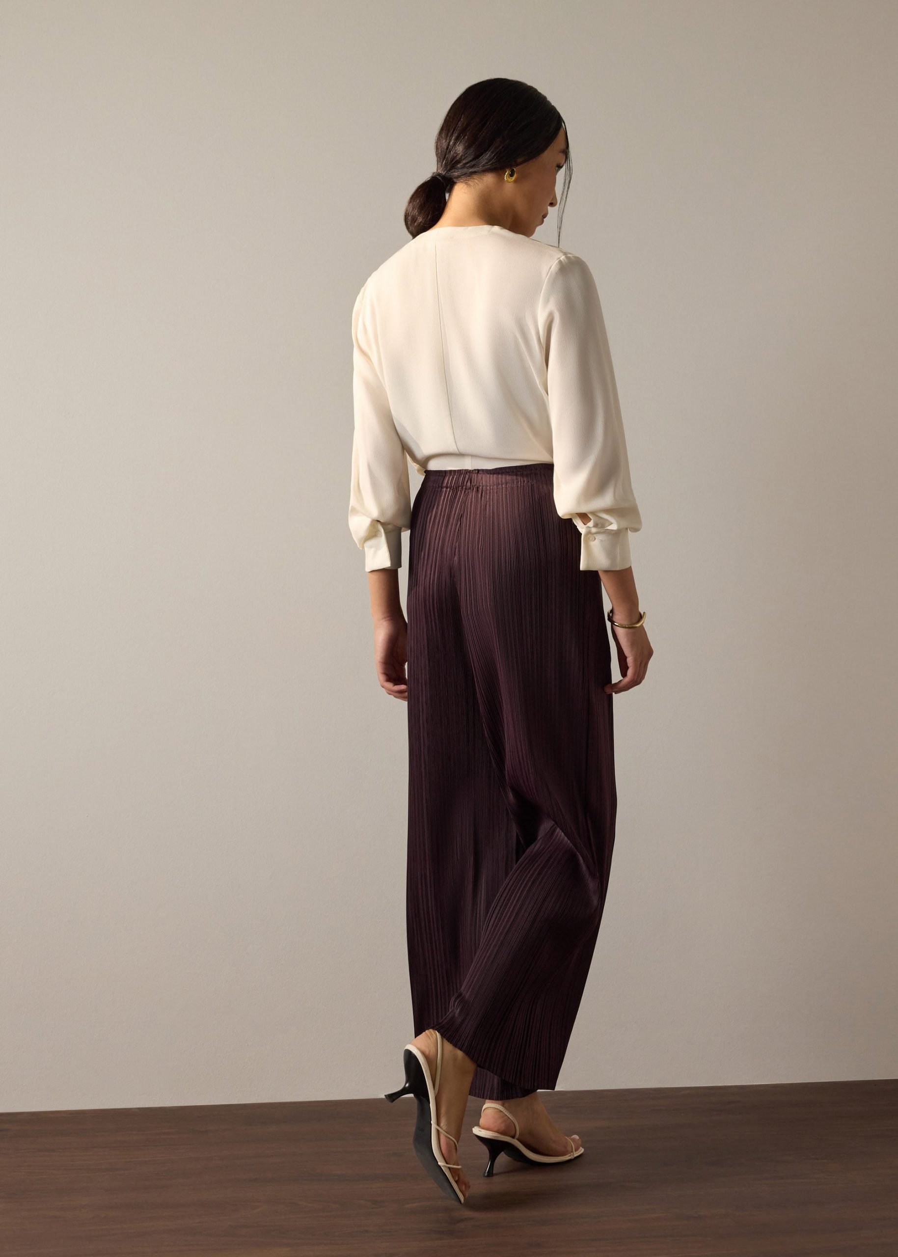 Leggy??Liv Elastic Plisse Straight Leg Pants - Image 12