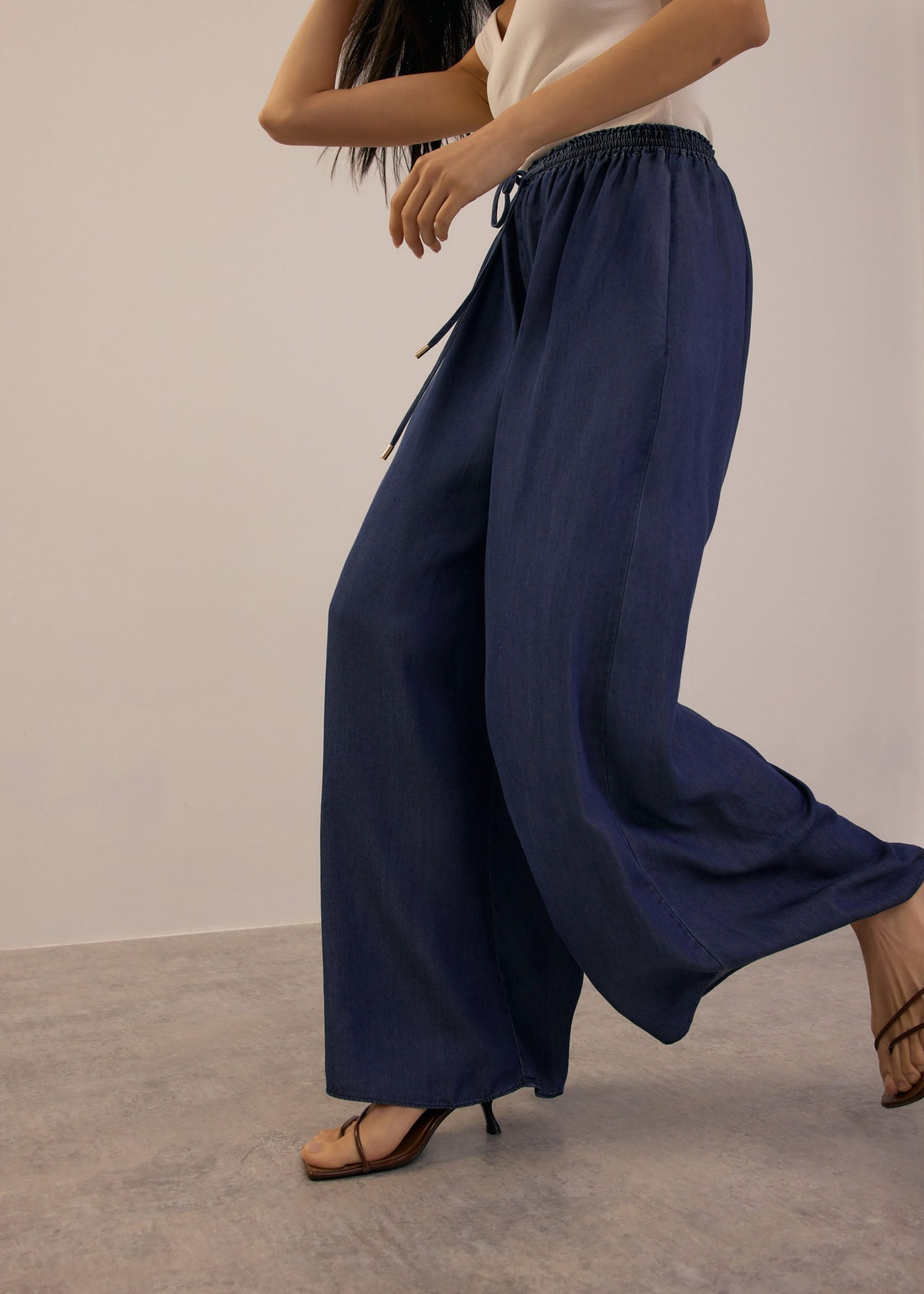 Elastic Chambray Wide Leg Pants