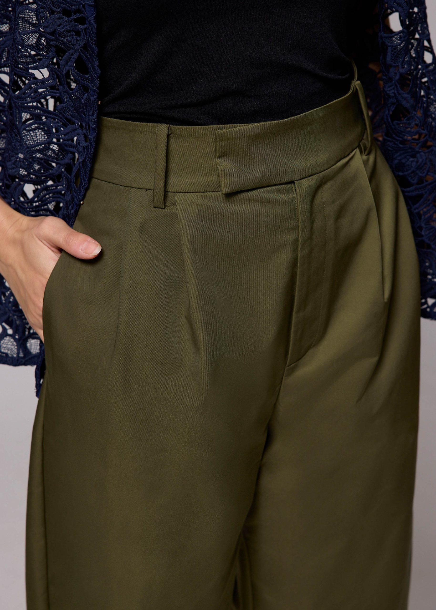 High Waist Barrel Pants - Image 4
