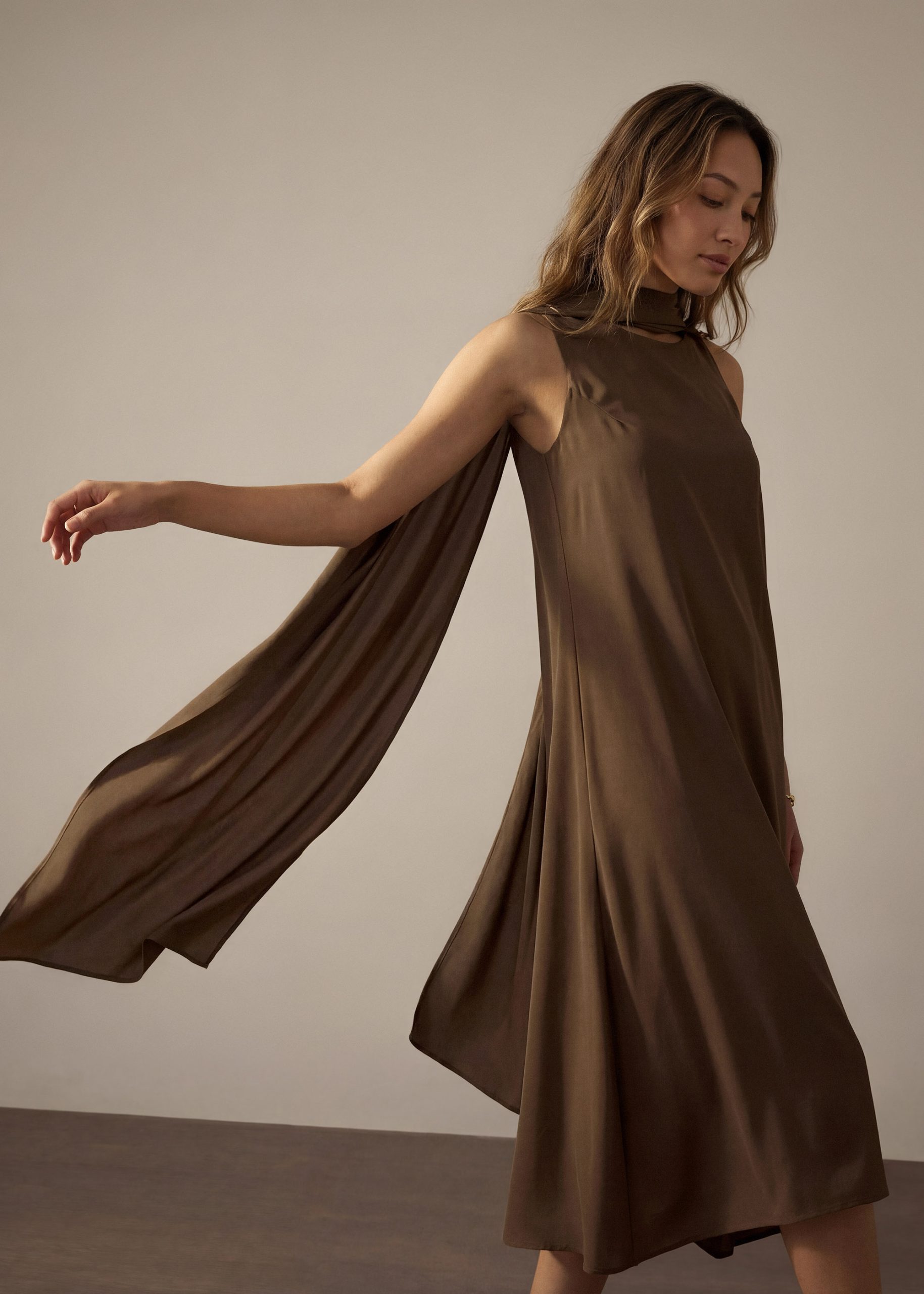 Suzanne Multi-way Detachable Shawl Column Midaxi Dress - Image 13
