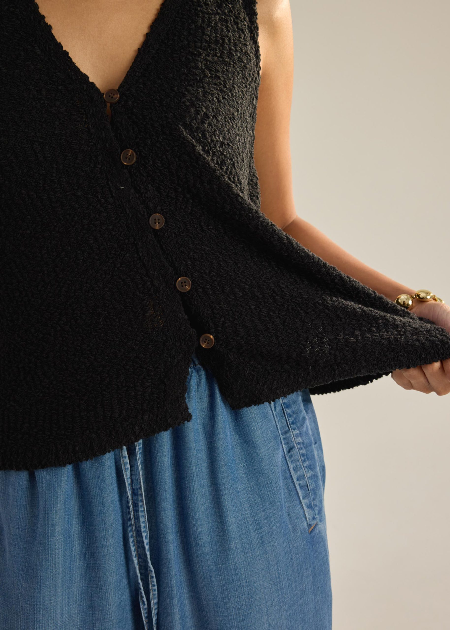 Boucle Knit Vest Top - Image 5
