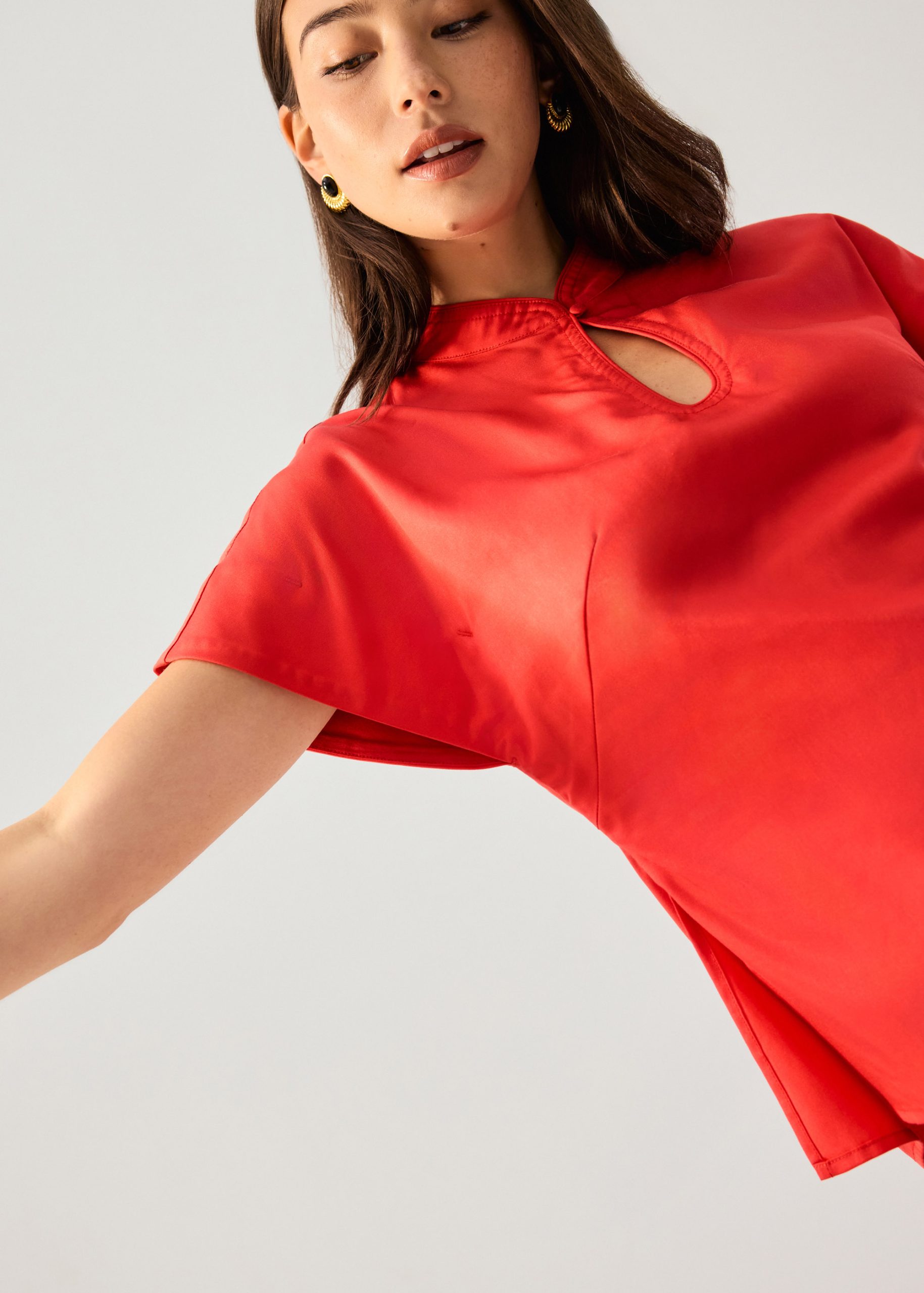 Lyocell Mandarin Collar Drop Shoulder Top - Image 4