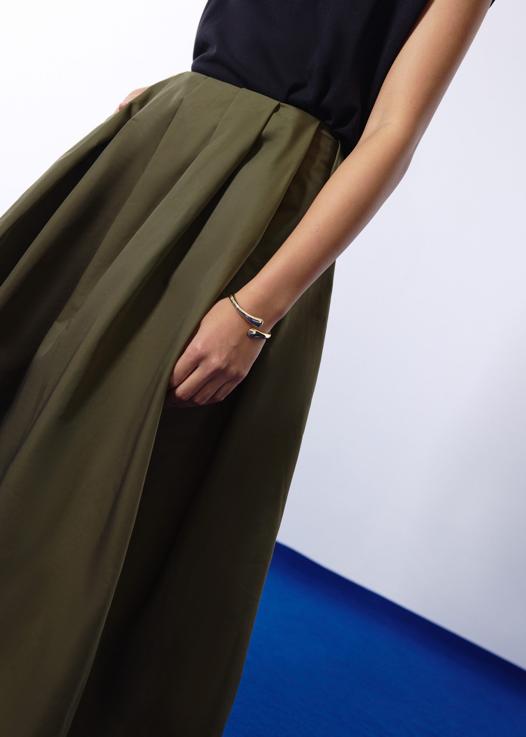 Nycha Taffeta Pleated Flare Midaxi Skirt - Image 10