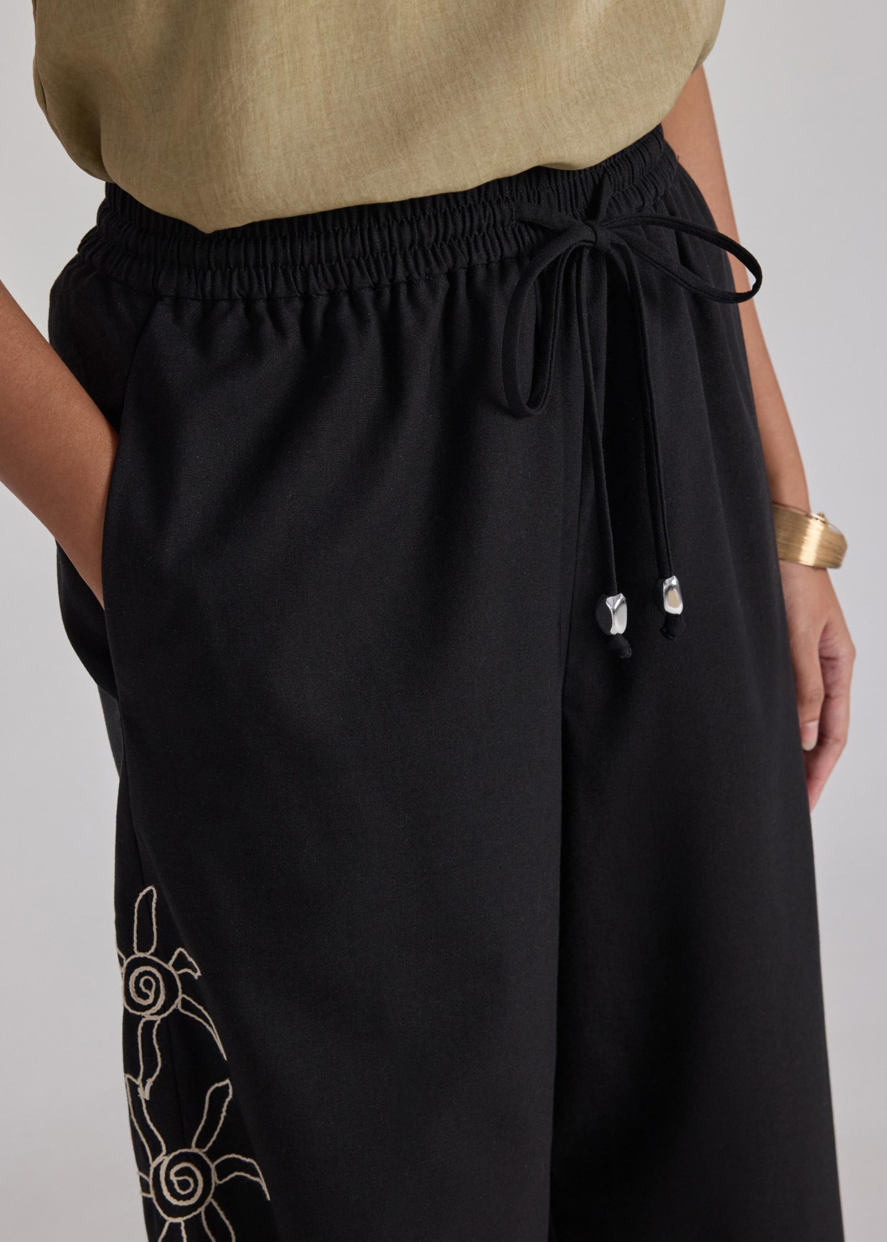 Drawstring Pants in Coastal Charm Embroidery - Image 6