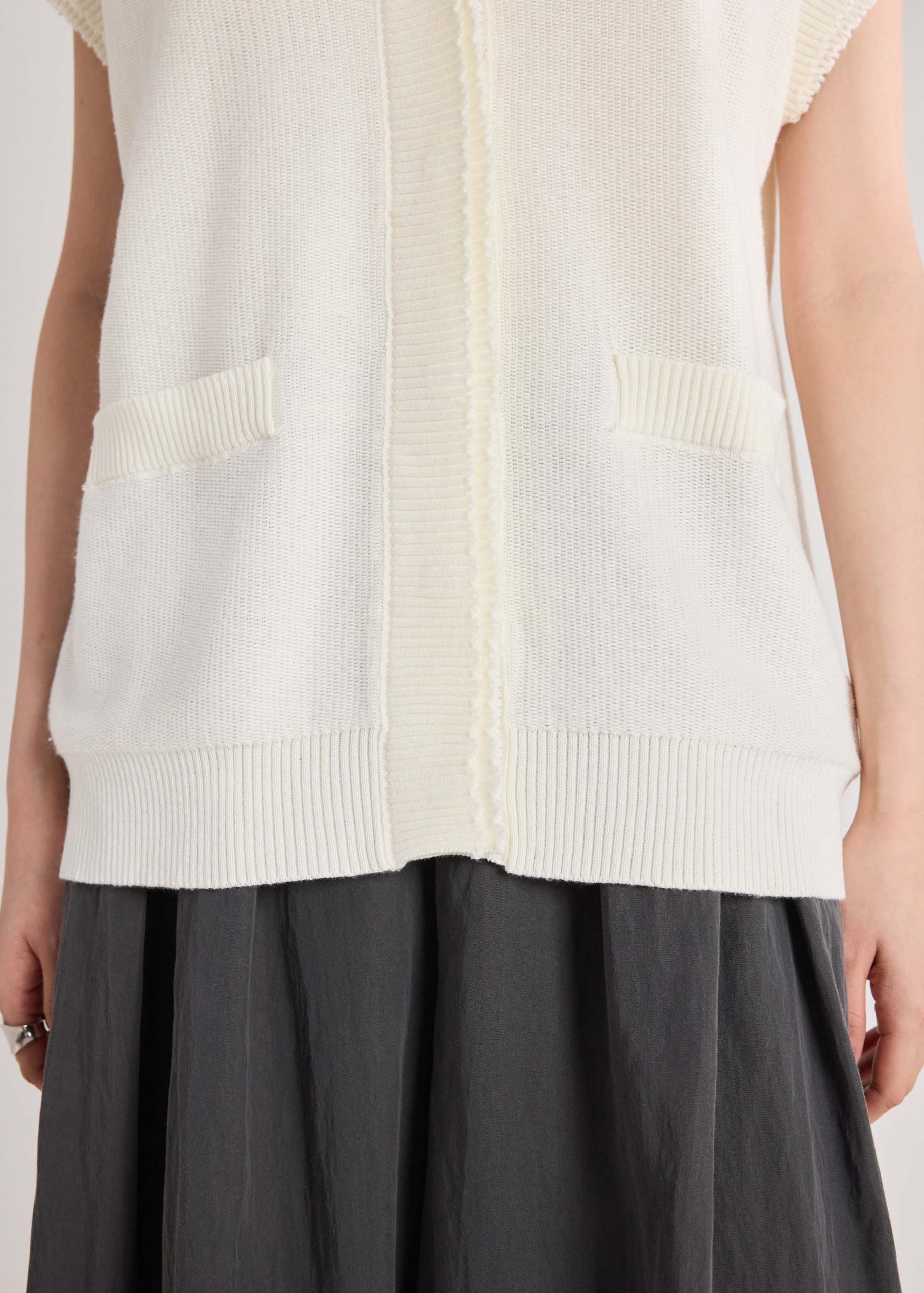 Oversized Knit Vest - Image 6