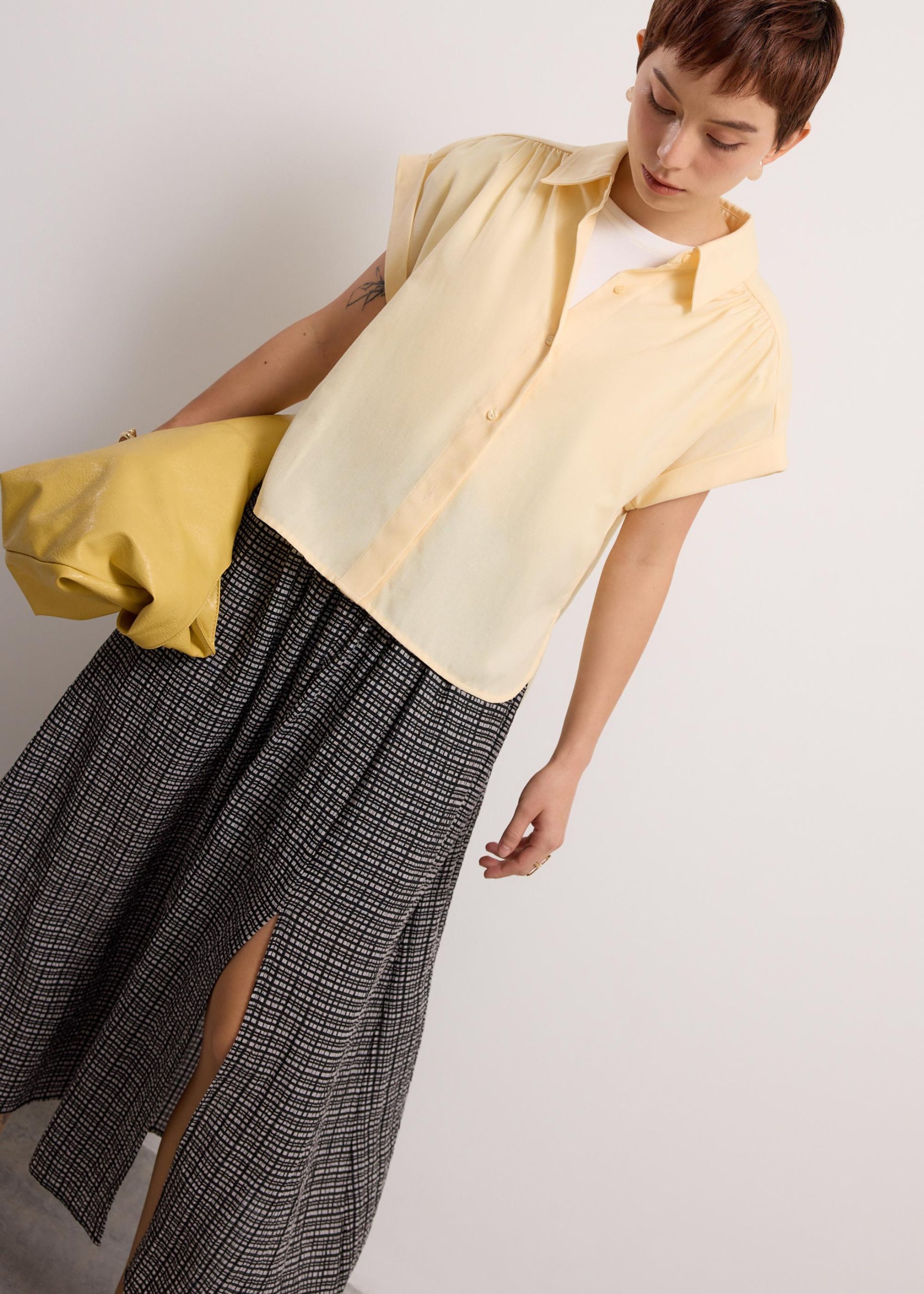 Rupi Oxford Collared Button Down Shirt - Image 18