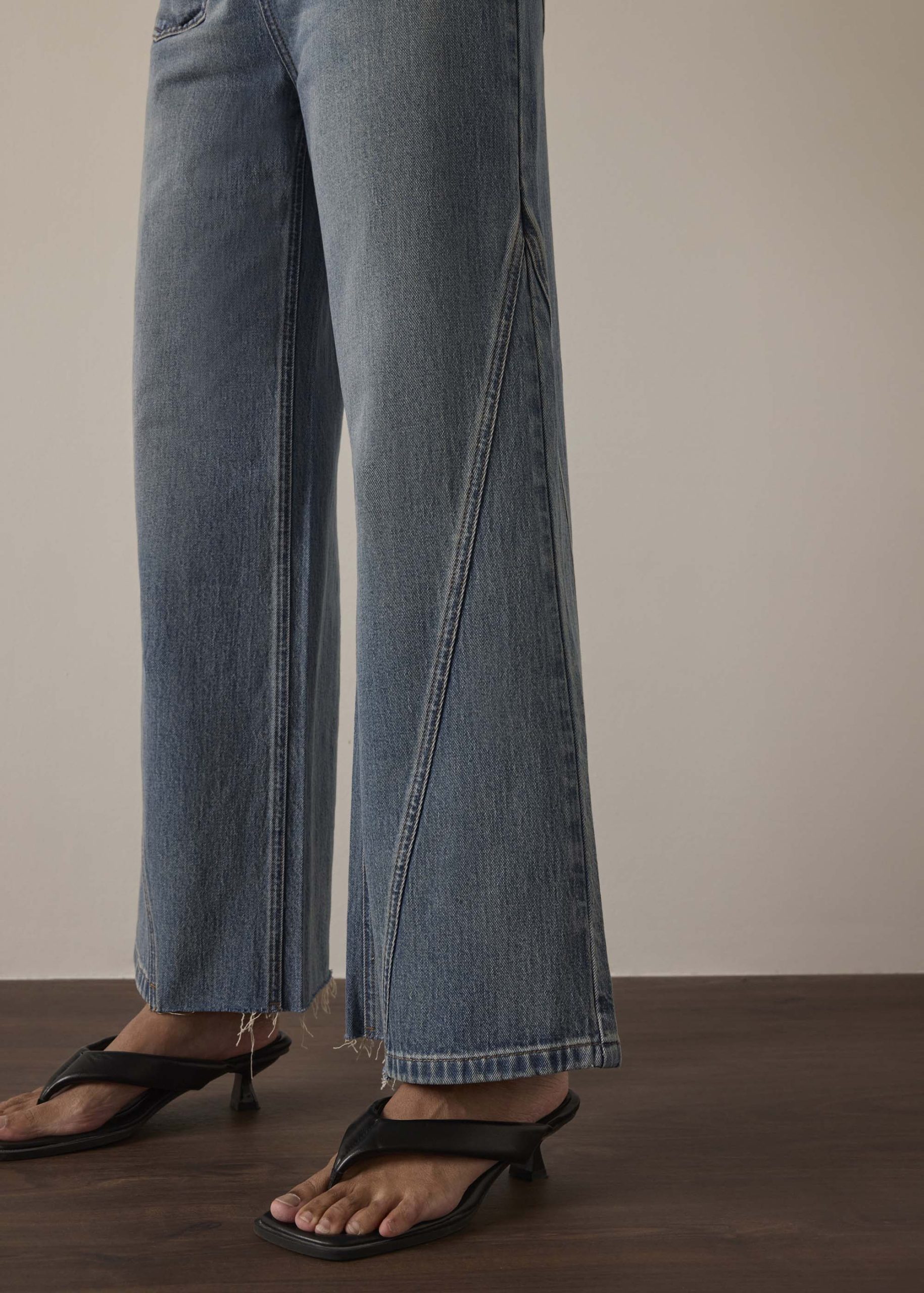 Leggy??Kick Flare Jeans - Image 3