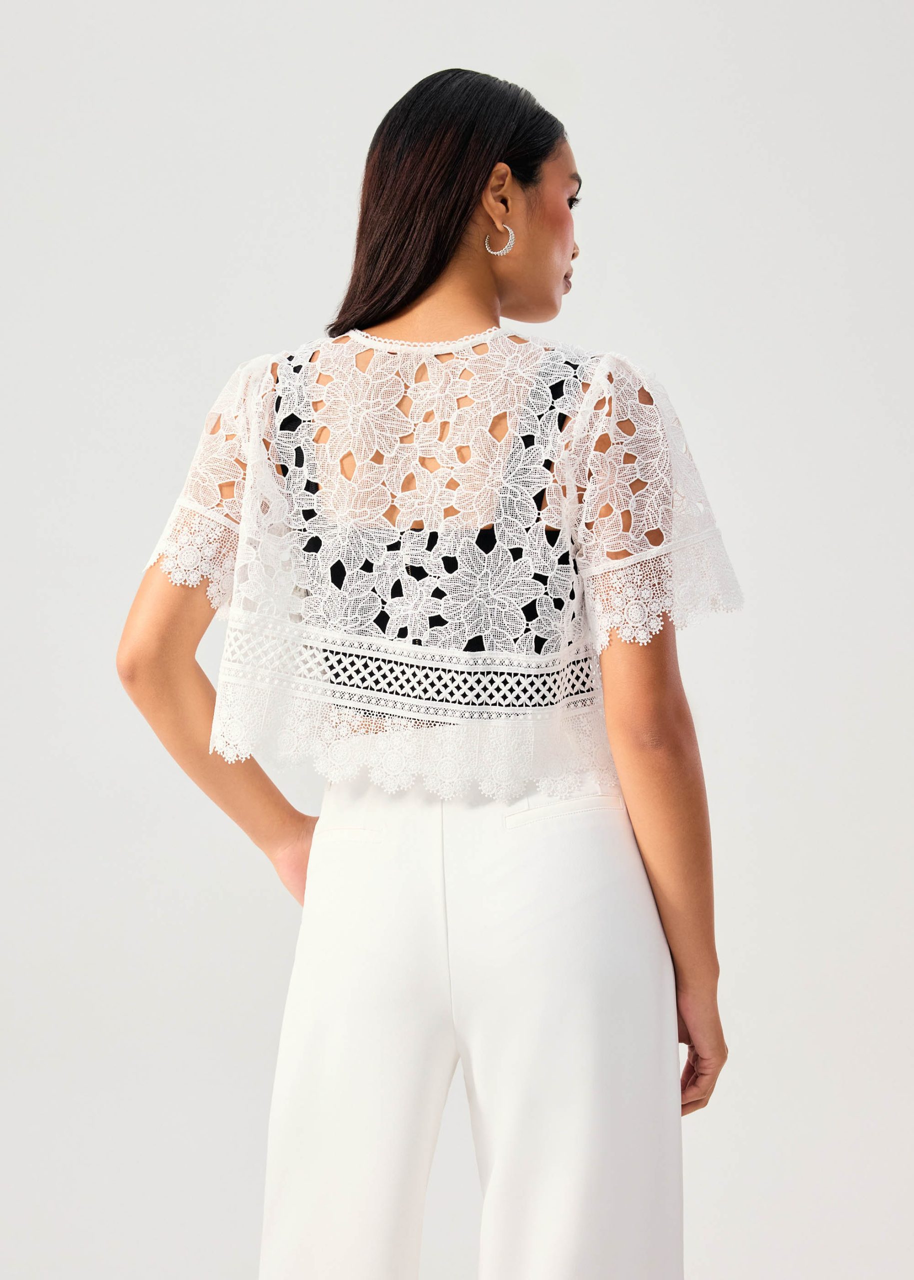 Floral Lace Ribbon Tie V-neck Shell Top - Image 6