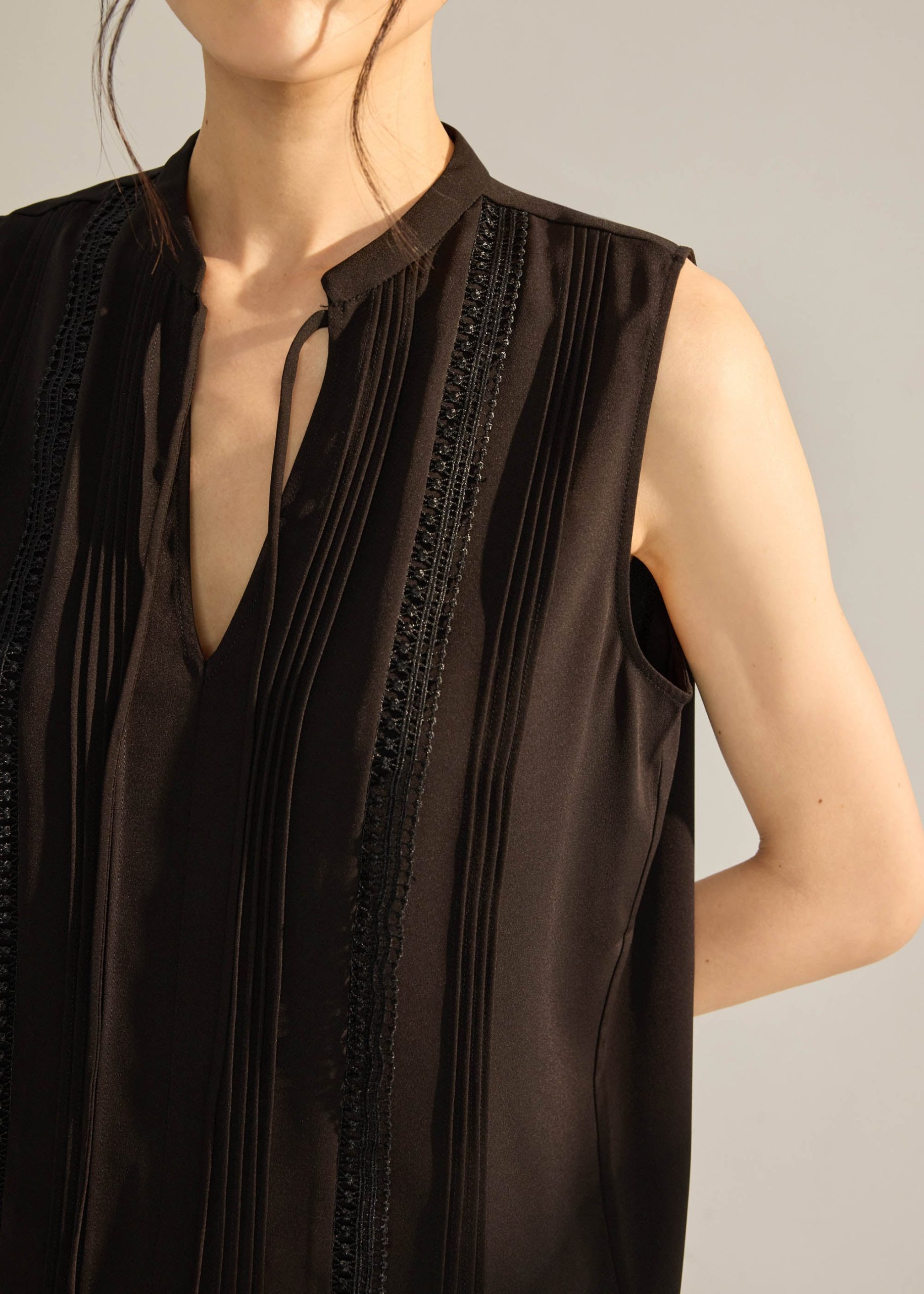 Ella Pintuck Blouse With Lace Trim - Image 5