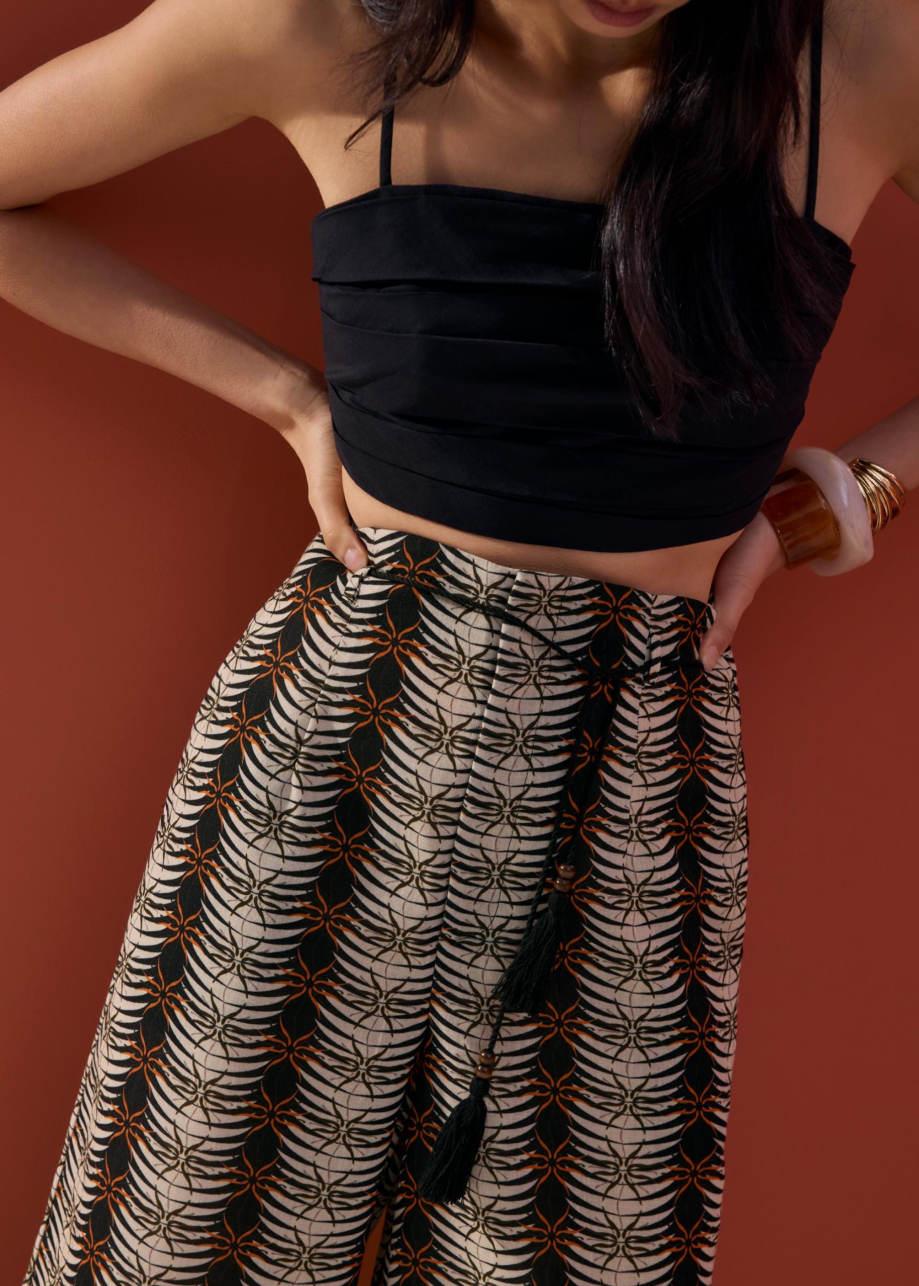 Detachable Sash Straight Leg Ankle Length Pants in Oasis Flow - Image 6