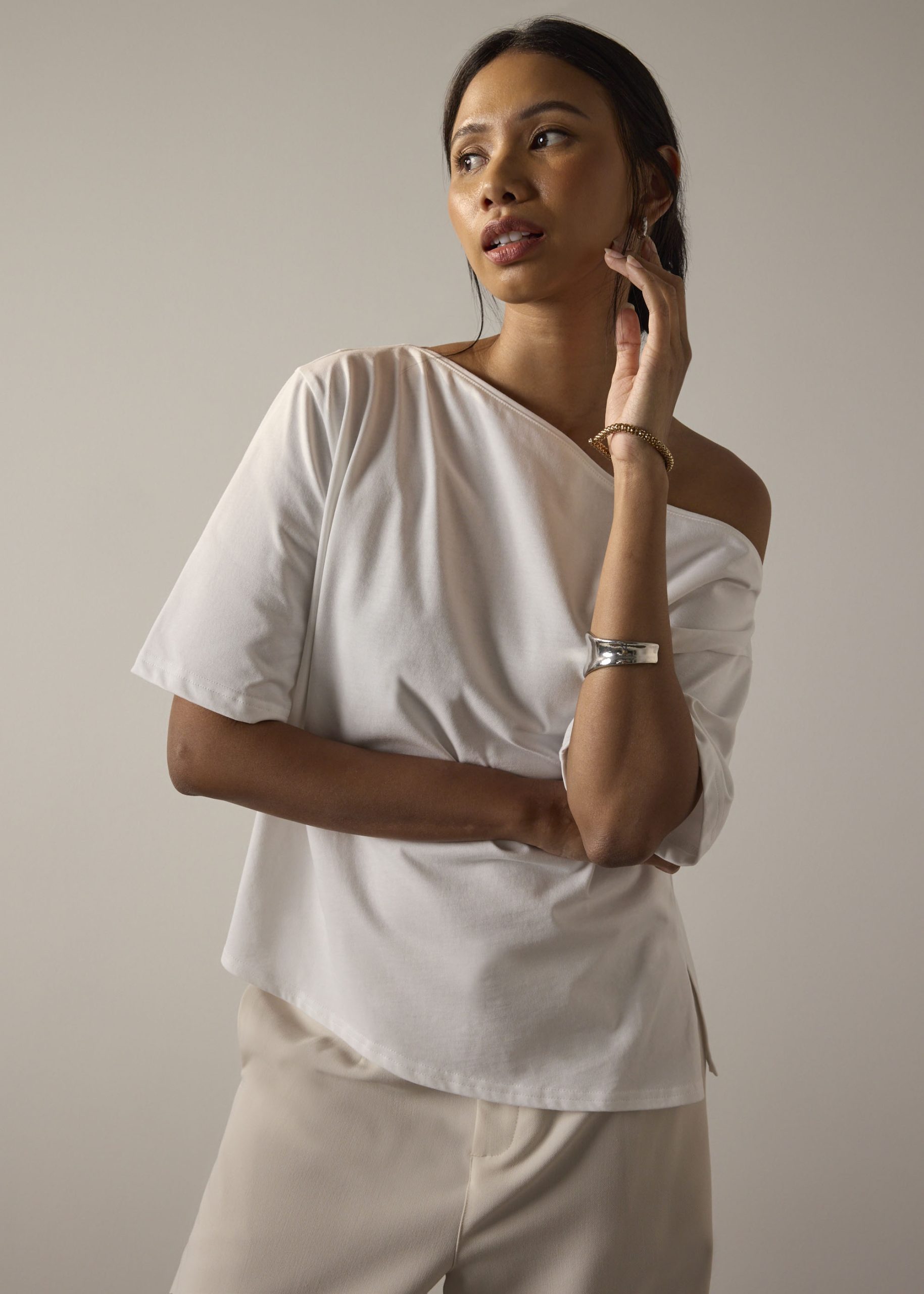 Jersey Relaxed Asymmetric Tee - Image 7