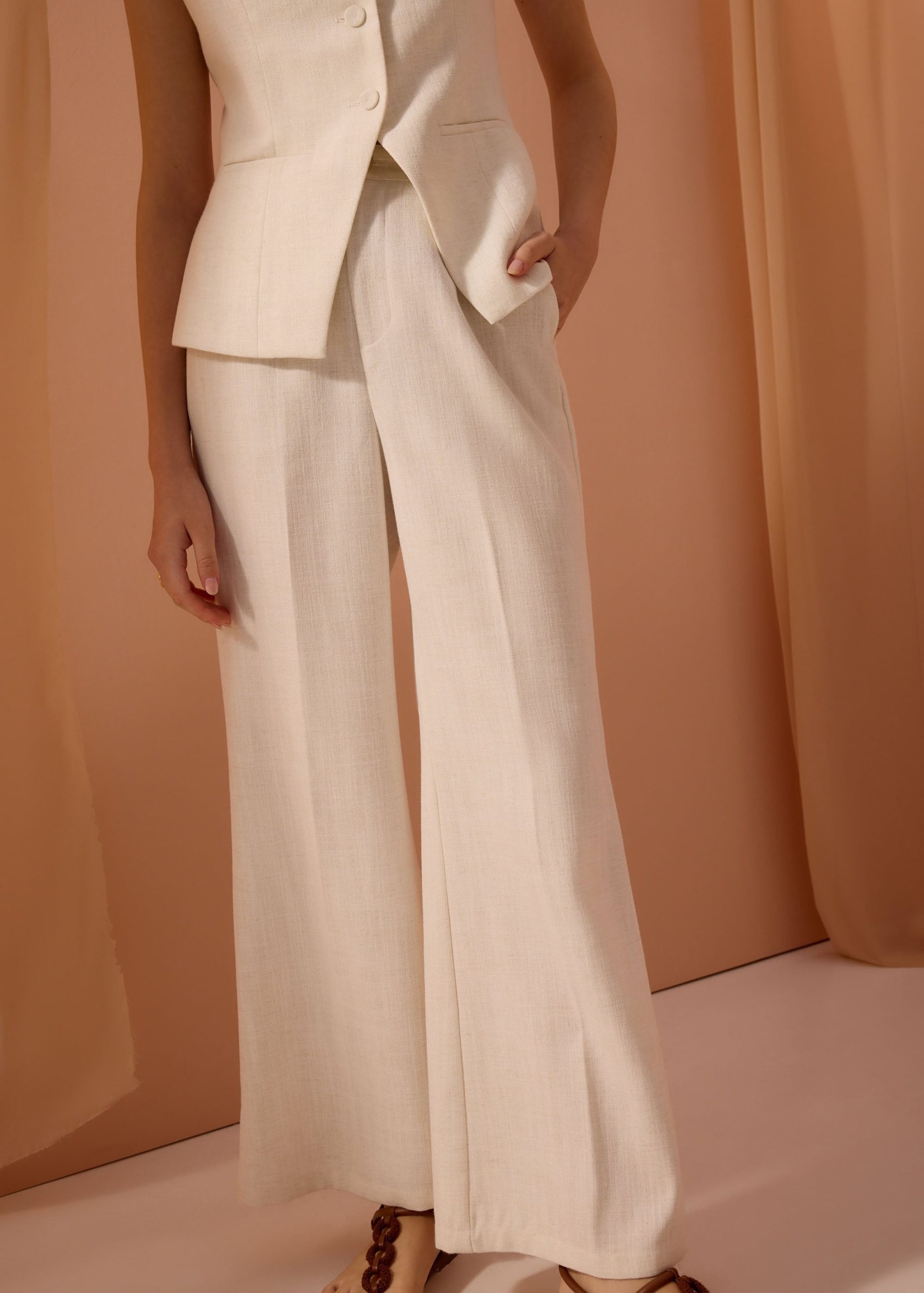 Leggy??Pvara Textured Flare Pants