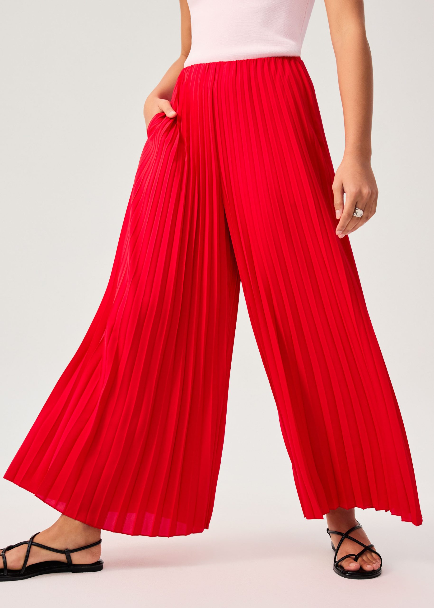 Leggy??Wei Elastic Sunray Pleated Palazzo Pants