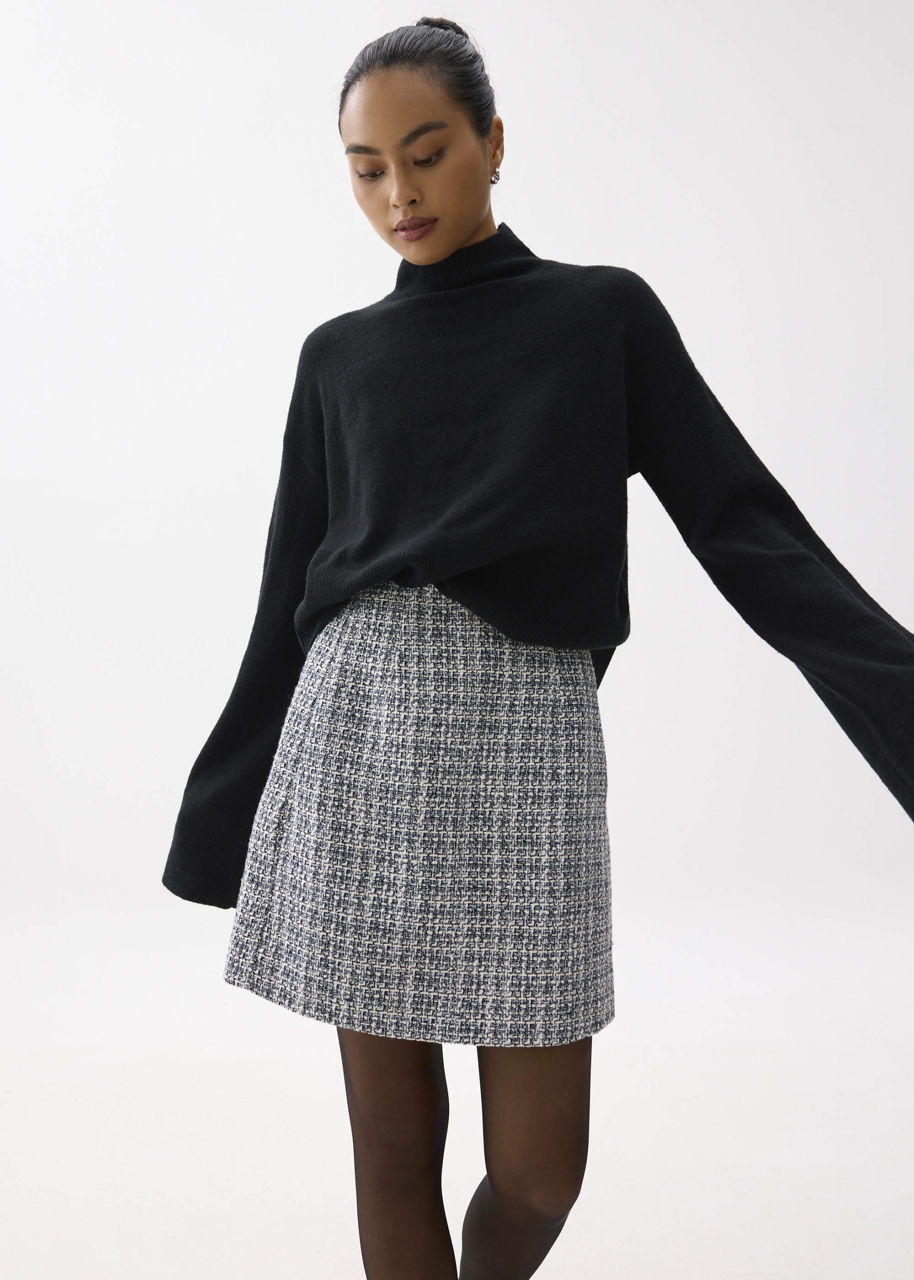 Kaori Elastic Tweed Mini Skirt - Image 10