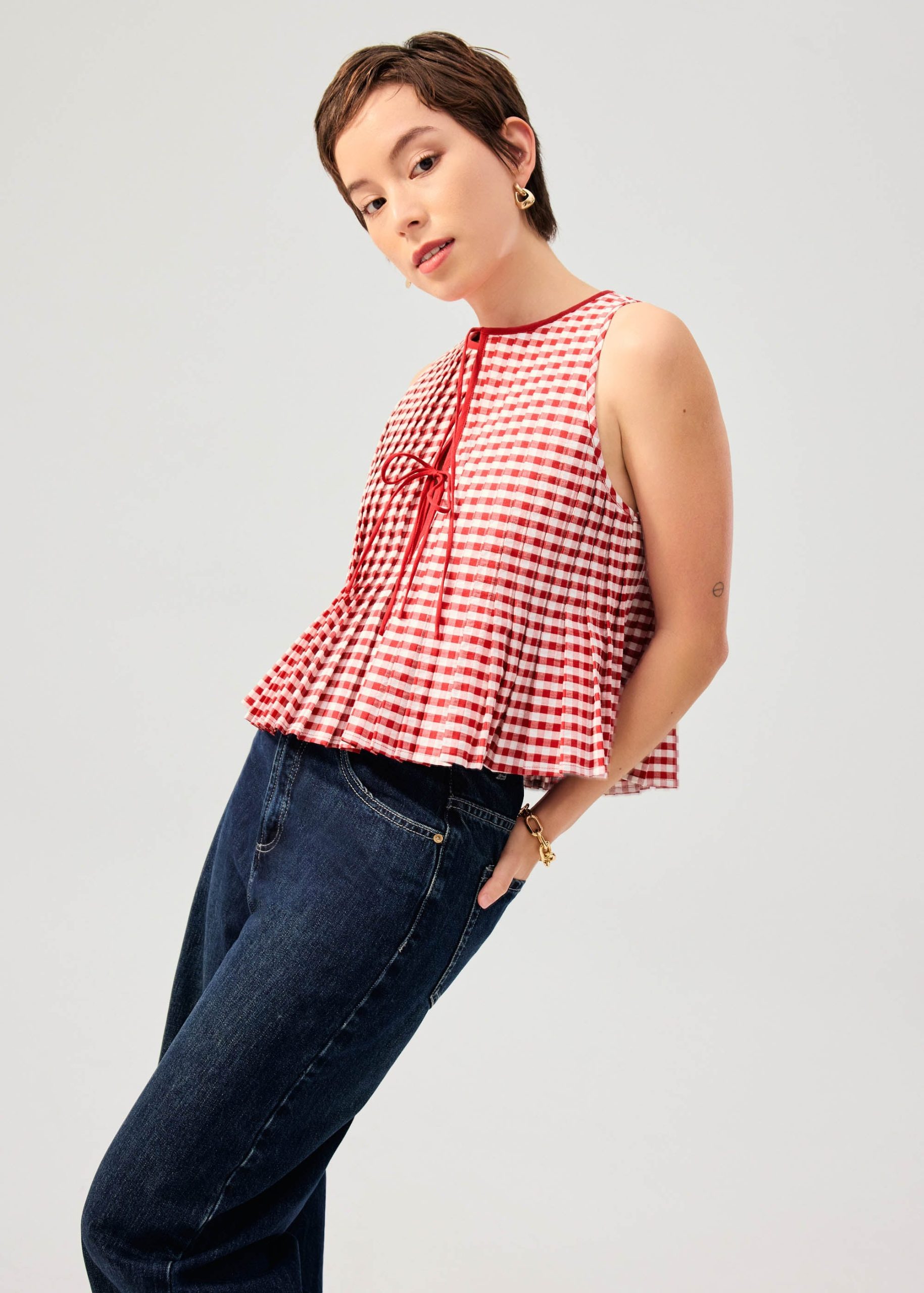 Gingham Cotton Pleated Front Tie Round Neck Babydoll Top - Image 2