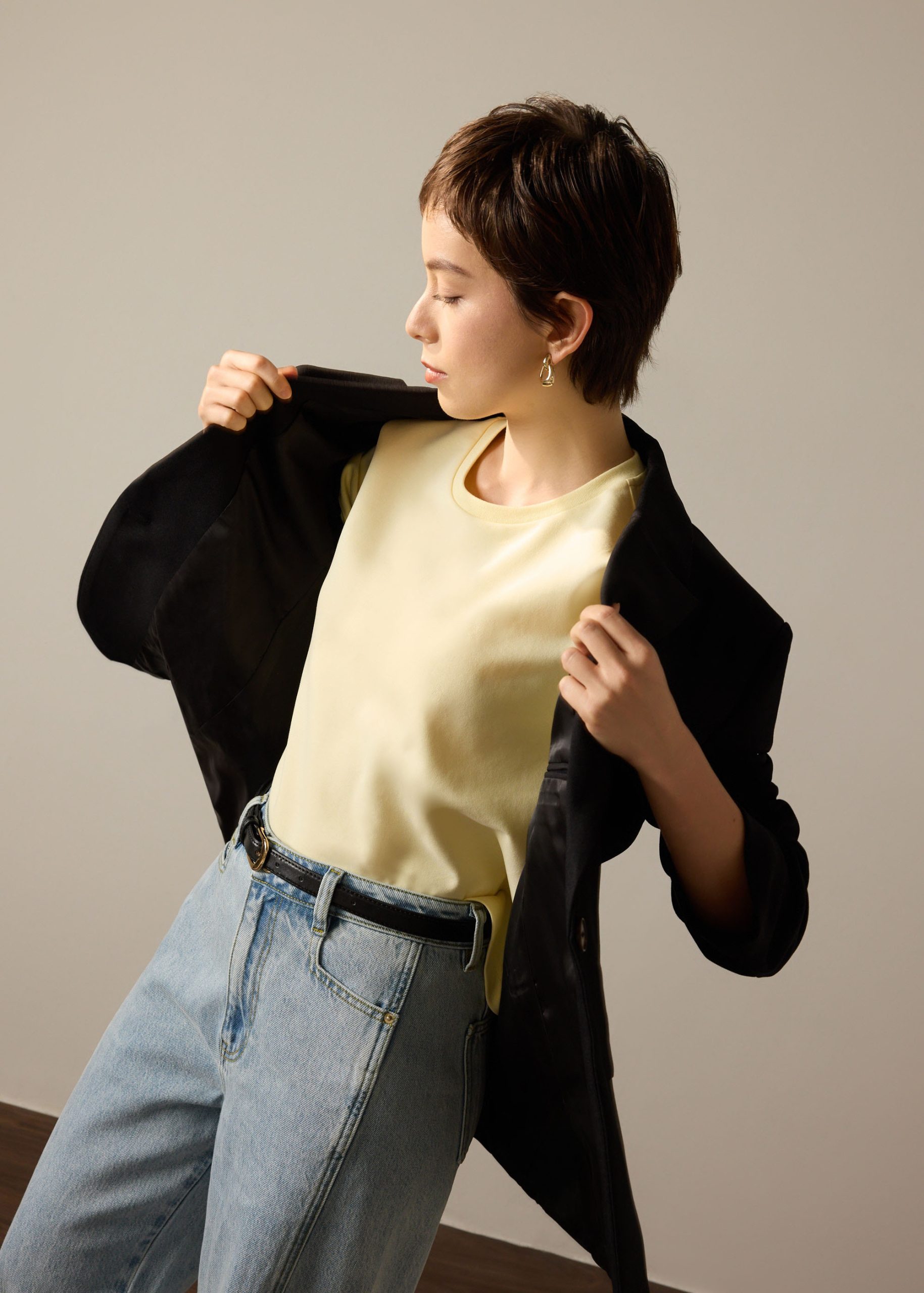 Billie Neoprene Round Neck Trapeze Tee - Image 15