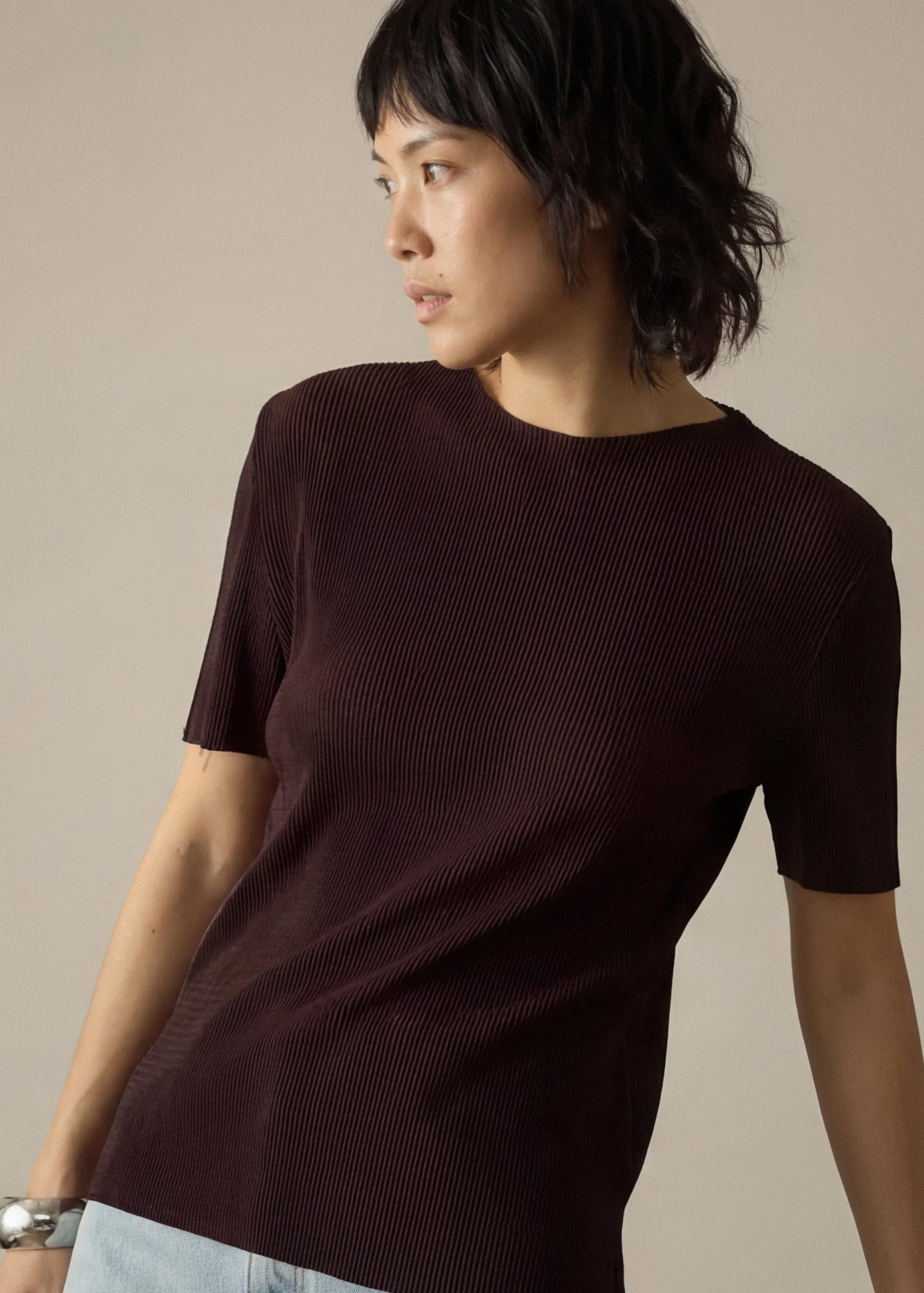 Praveena Plisse Mock Neck Fitted Top - Image 15
