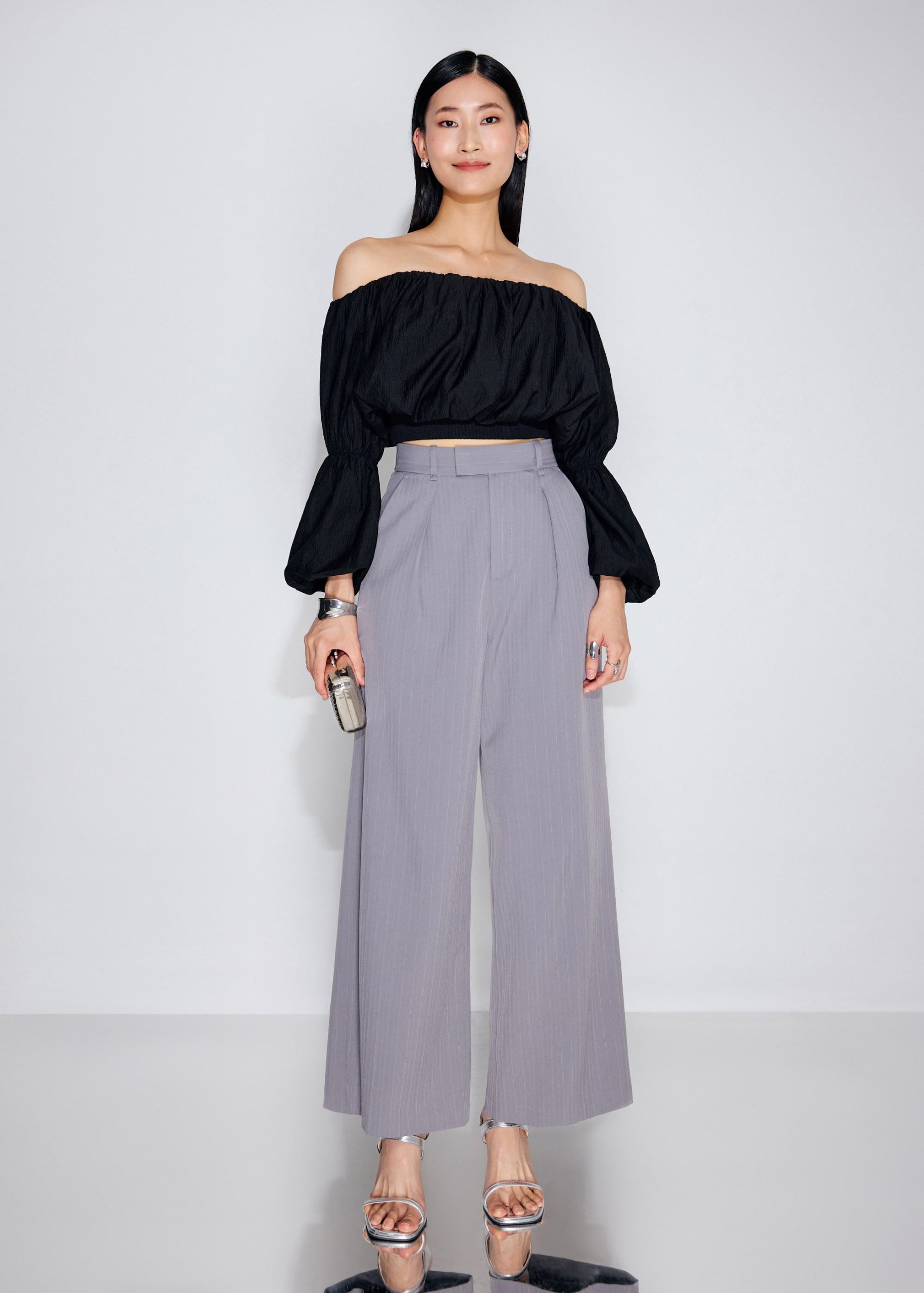 Elastic Lyocell Off-Shoulder Romantic Flare Sleeve Crop Top - Image 3