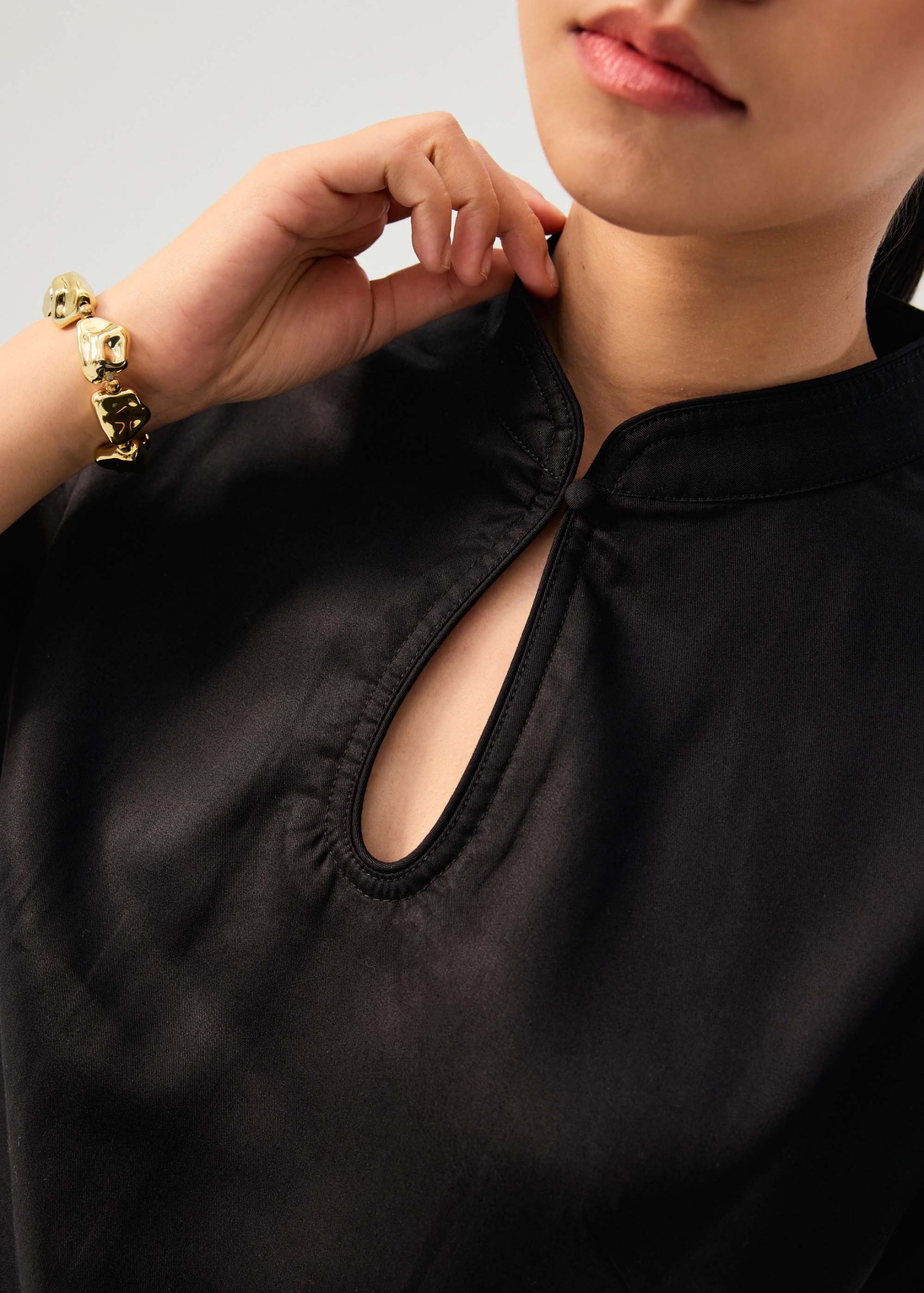 Lyocell Mandarin Collar Drop Shoulder Top - Image 17