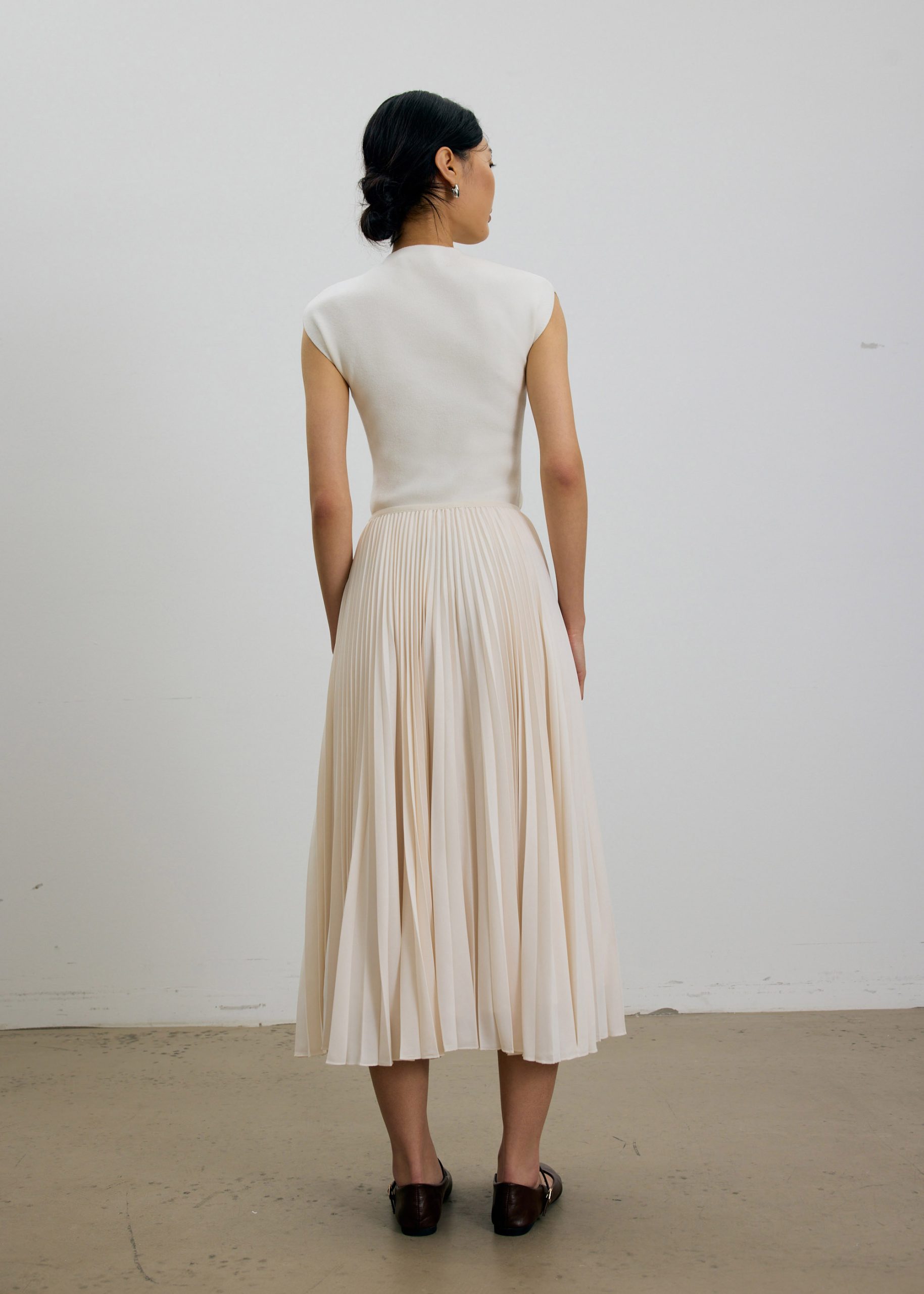 Wei Elastic Sunray Pleated Midaxi Skirt - Image 24
